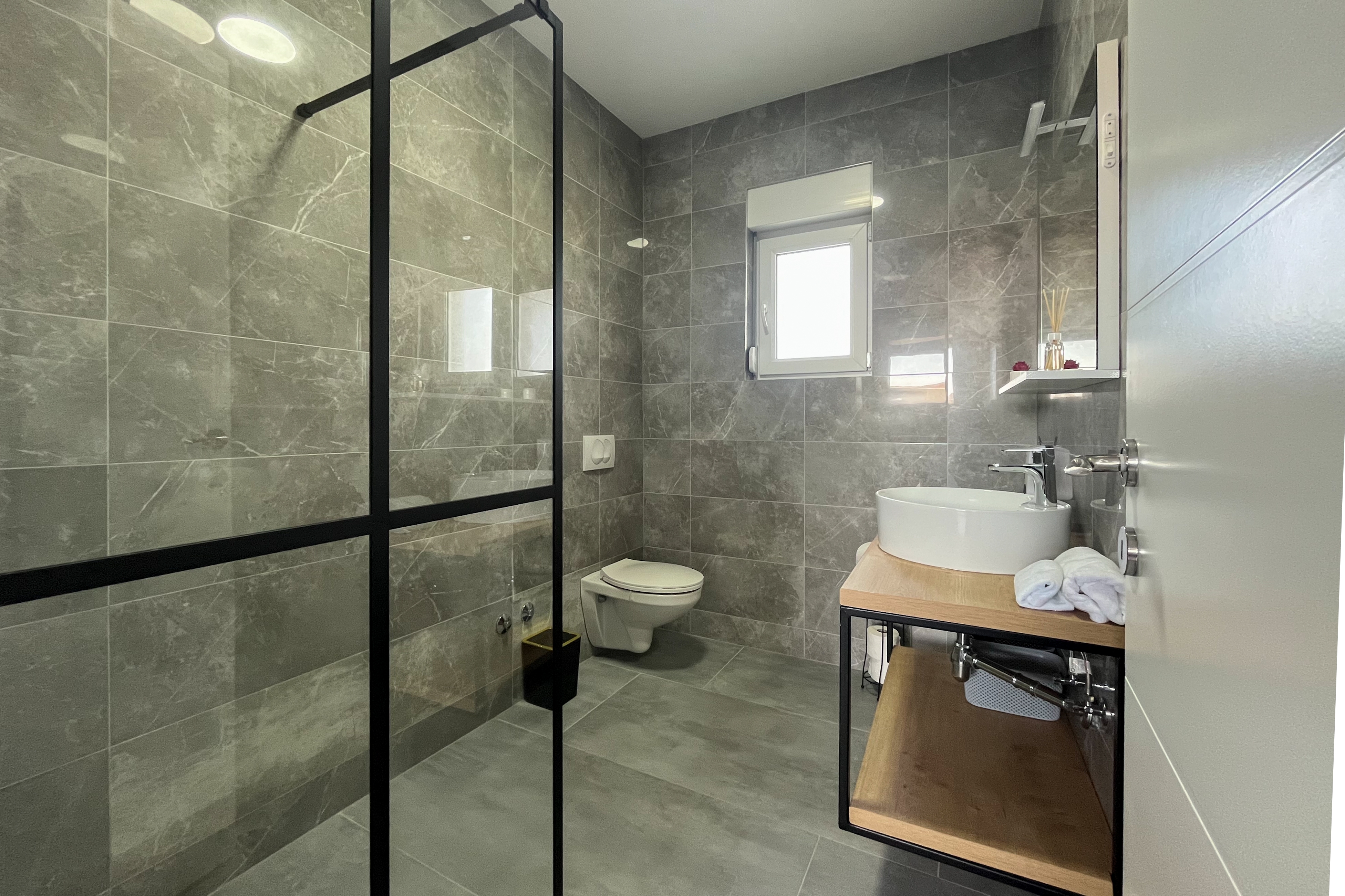 Four bedroom house with terrace Zadar  K