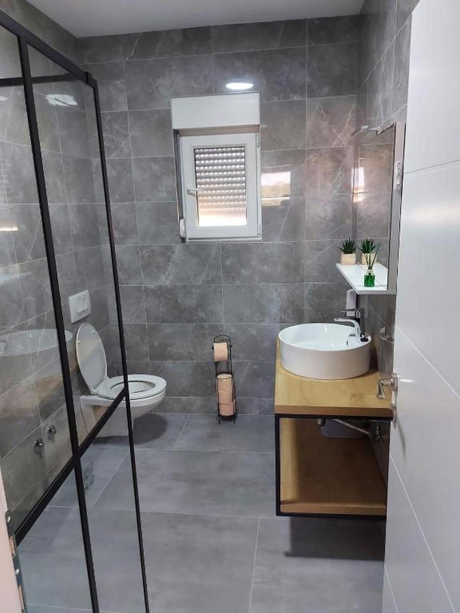 Four bedroom house with terrace Zadar  K