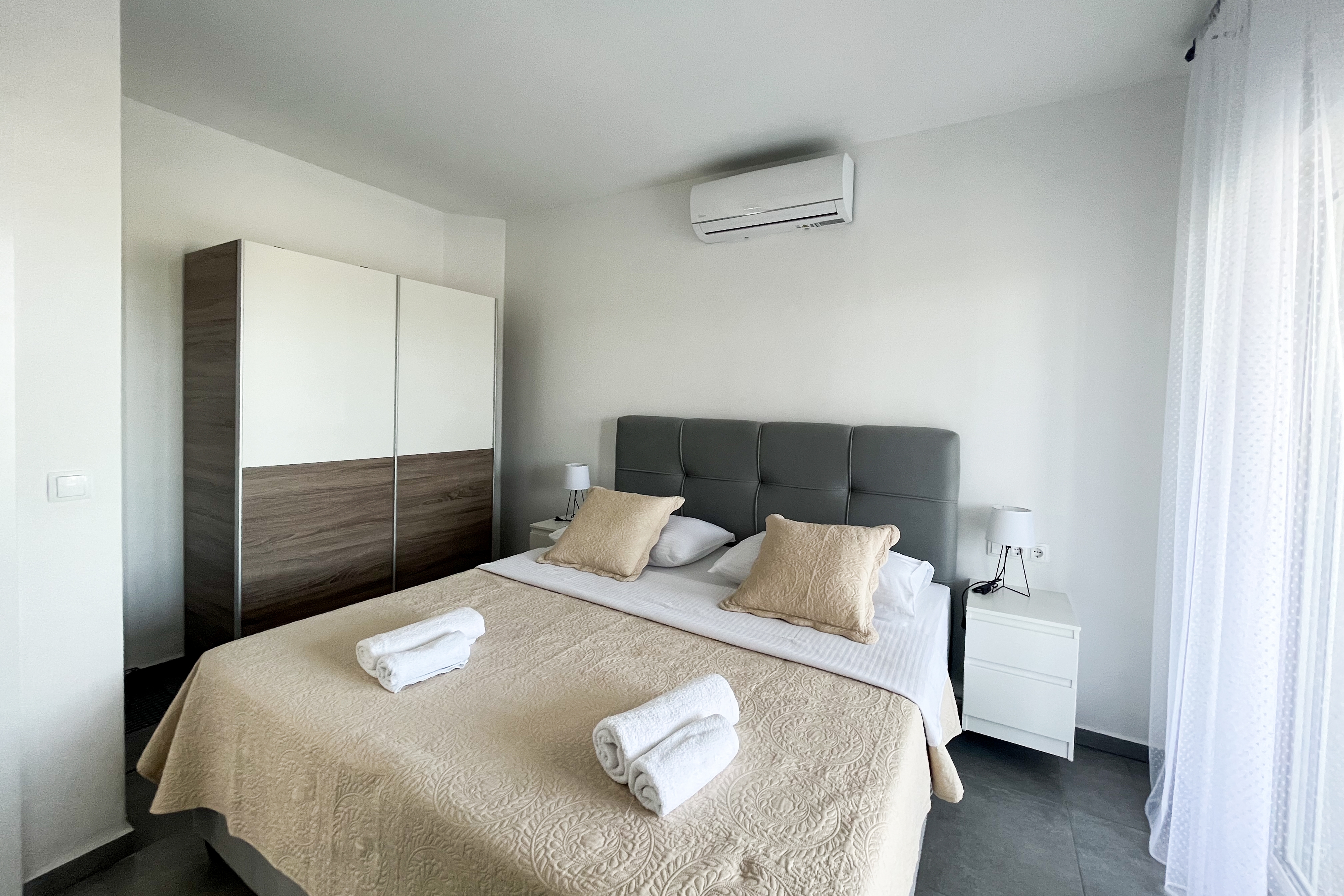 Four bedroom house with terrace Zadar  K