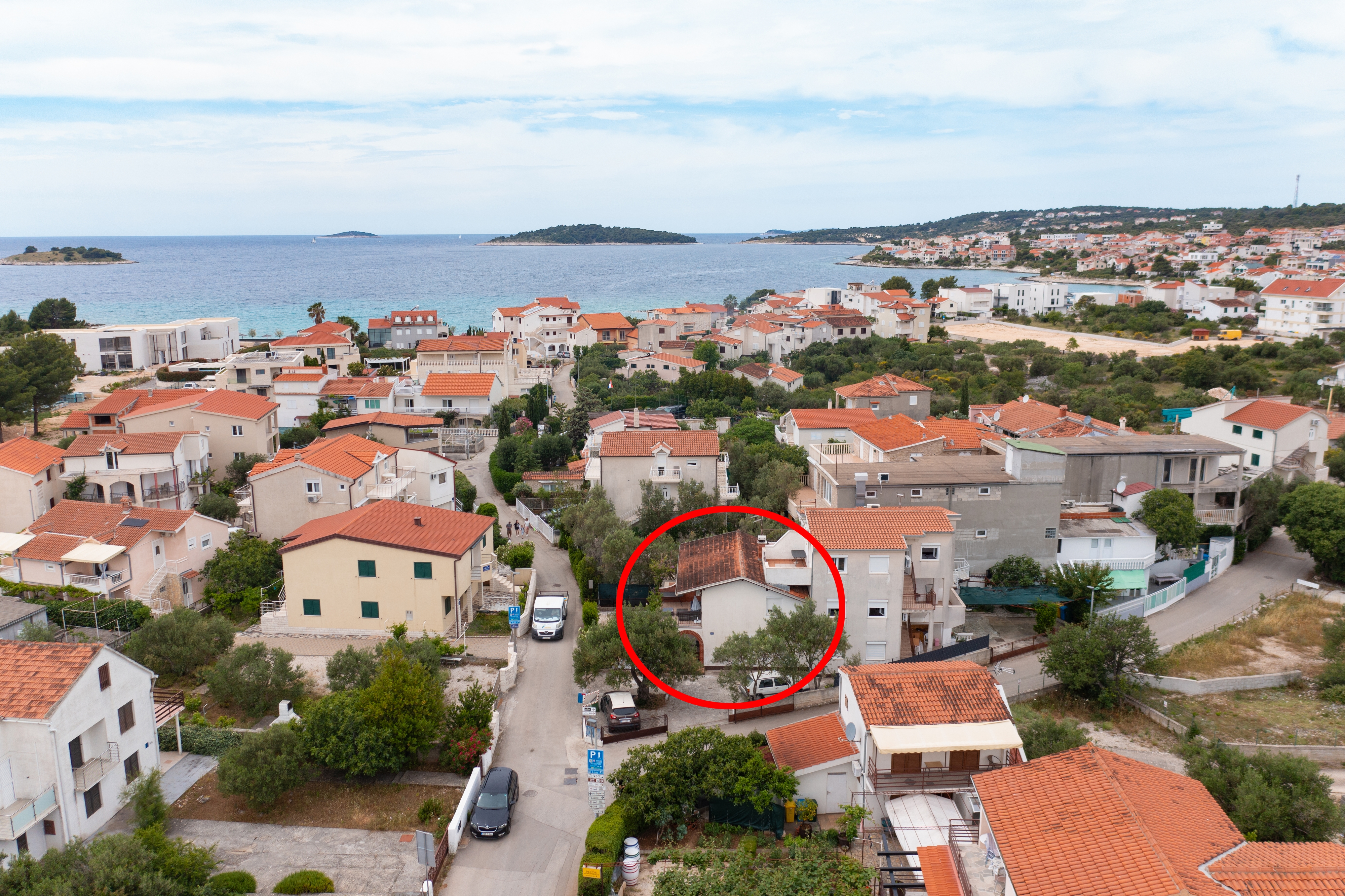 Three bedroom apartment with terrace Rogoznica (A-22143-a)