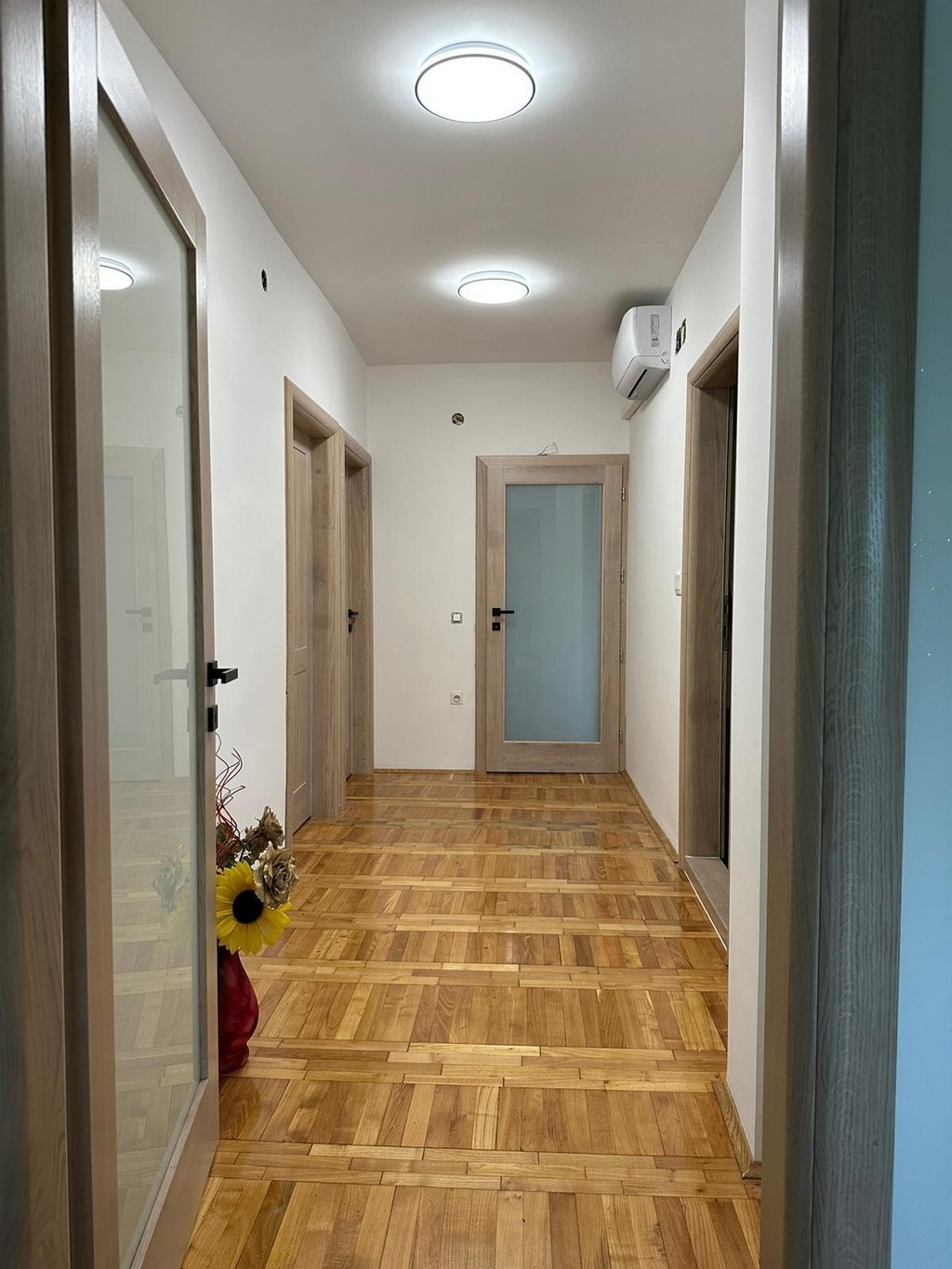 Three bedroom apartment with terrace Duga Resa, Karlovac  A-a