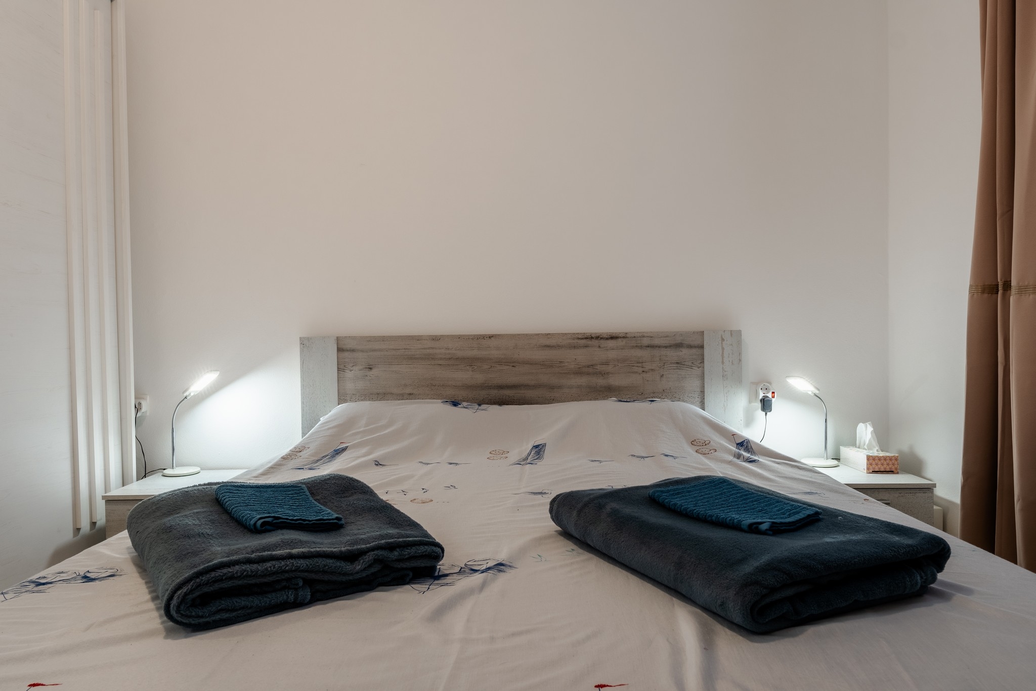 One bedroom apartment with air-conditioning Vir - Kozjak, Vir  A-a