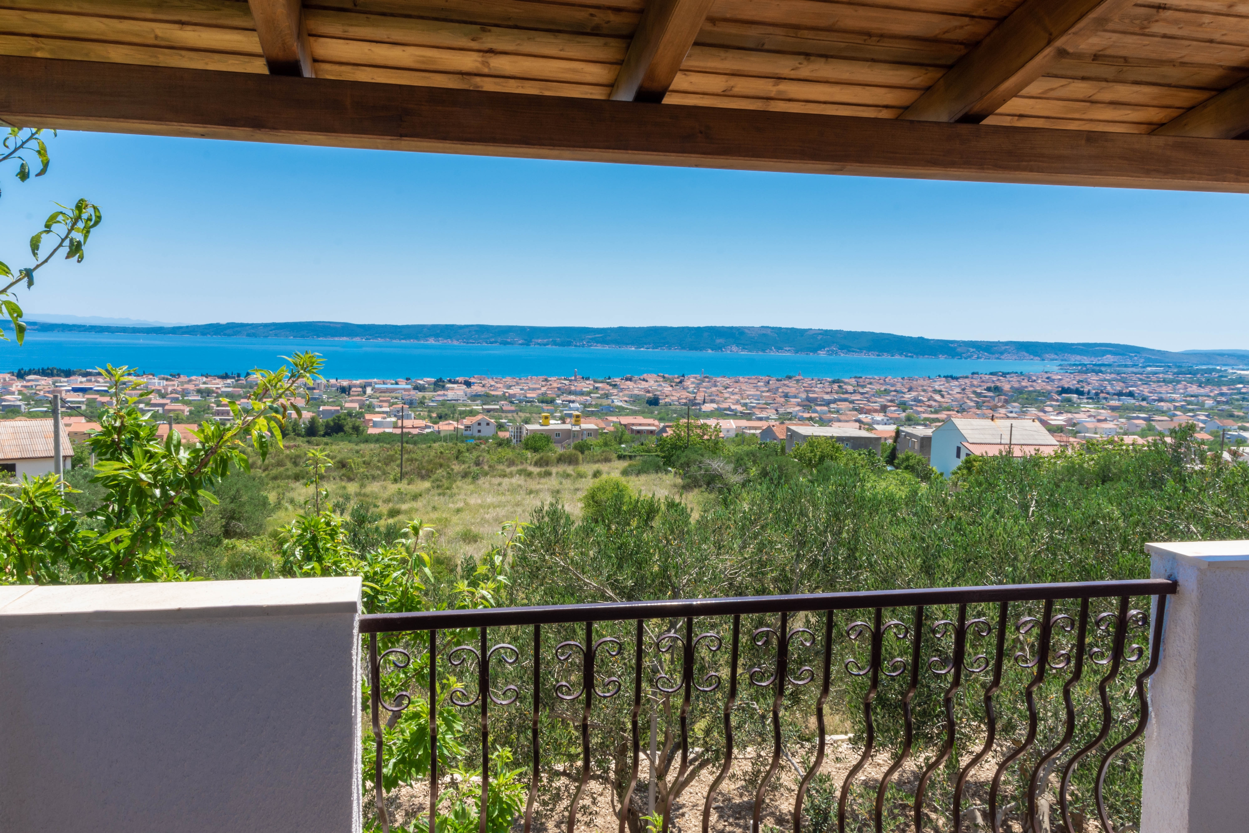 Two bedroom house with terrace and sea view Kaštel Stari, Kaštela  K