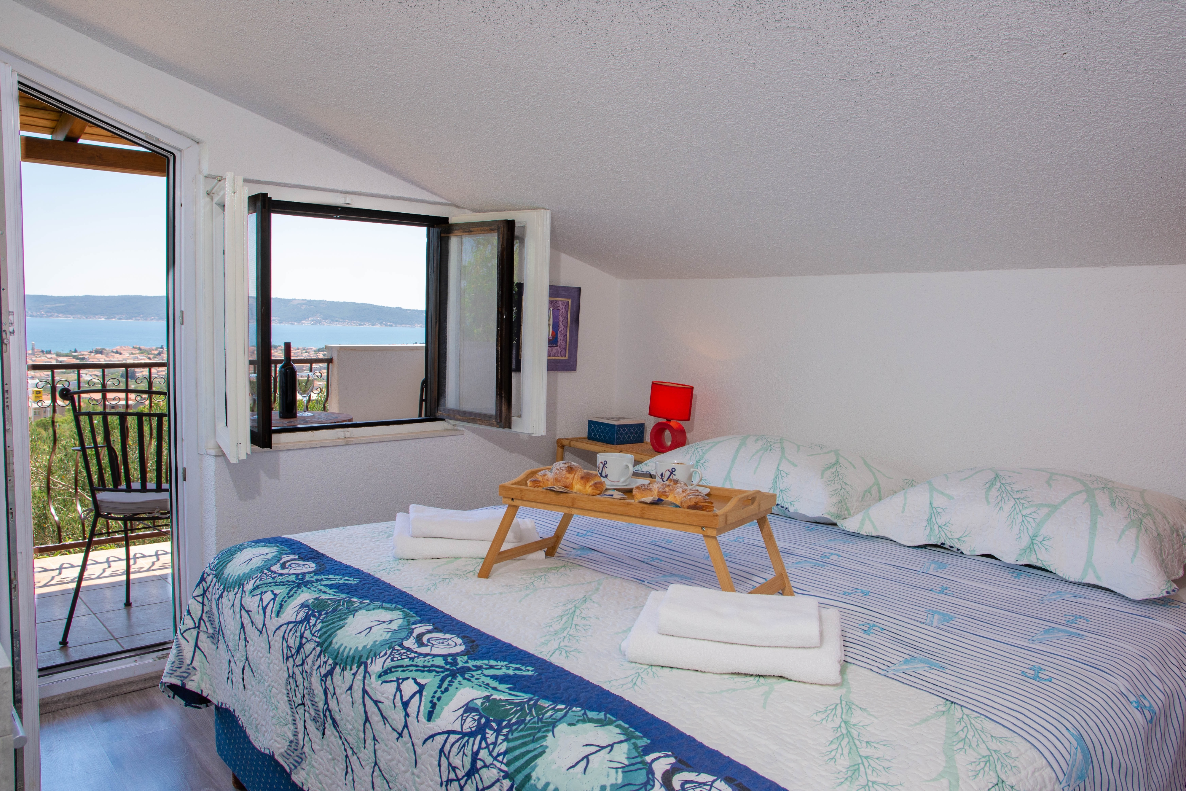 Two bedroom house with terrace and sea view Kaštel Stari, Kaštela  K