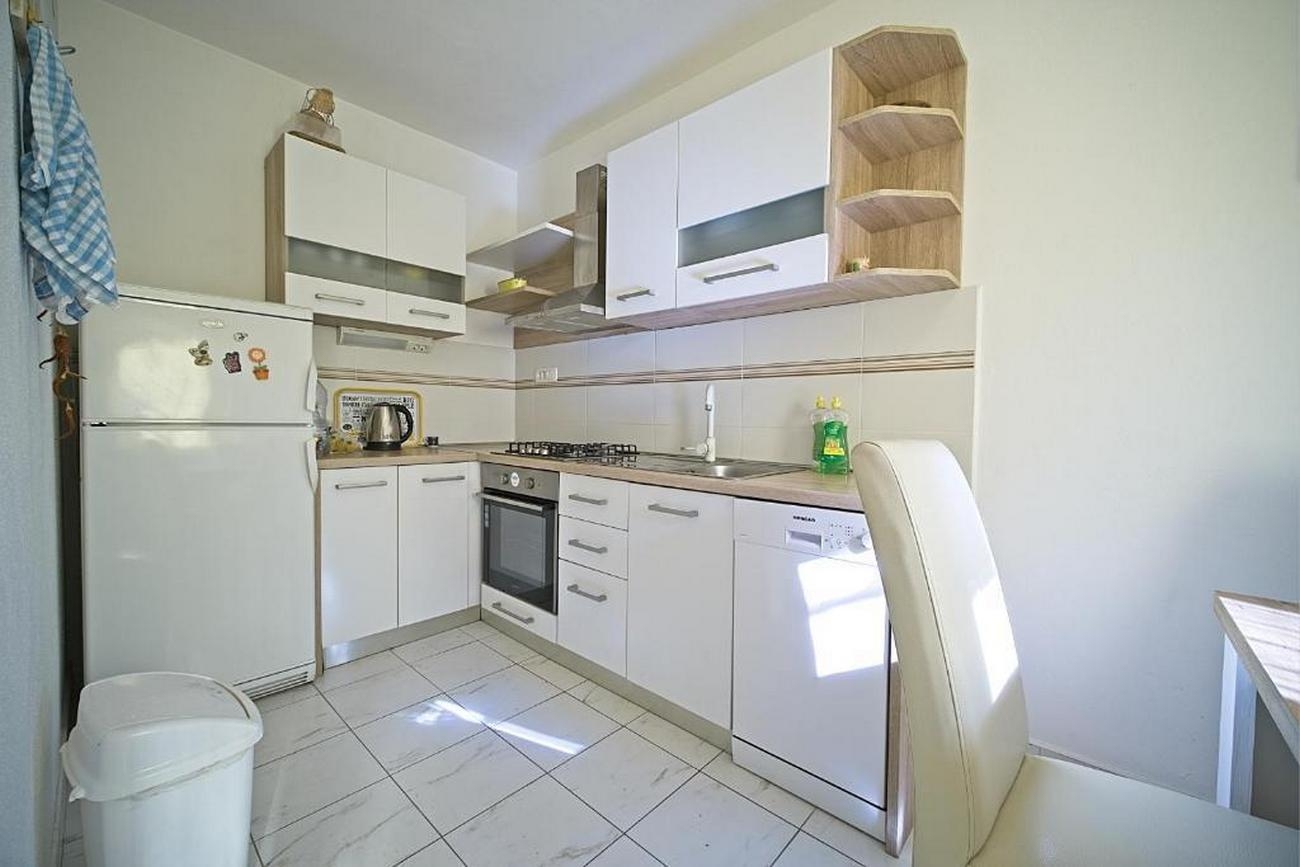 Two bedroom apartment with terrace Postira, Brač  A-a