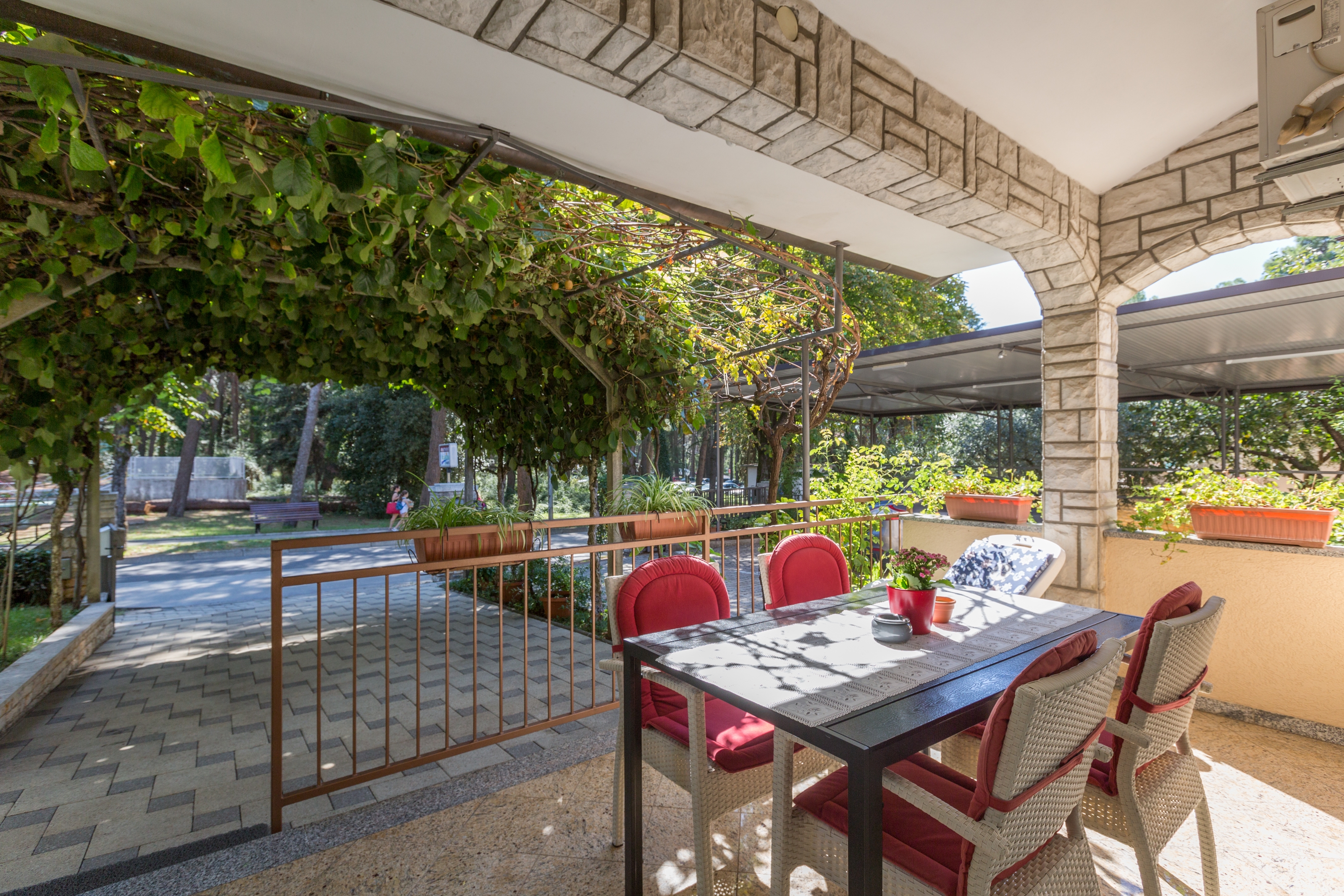 Dvosobni apartman s terasom Poreč  A-a