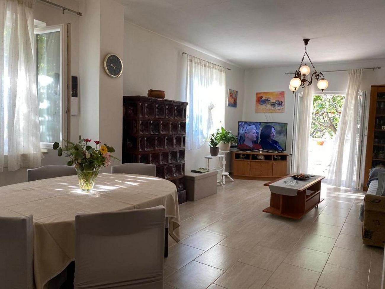 Two bedroom apartment with terrace and sea view Postira, Brač  A-a