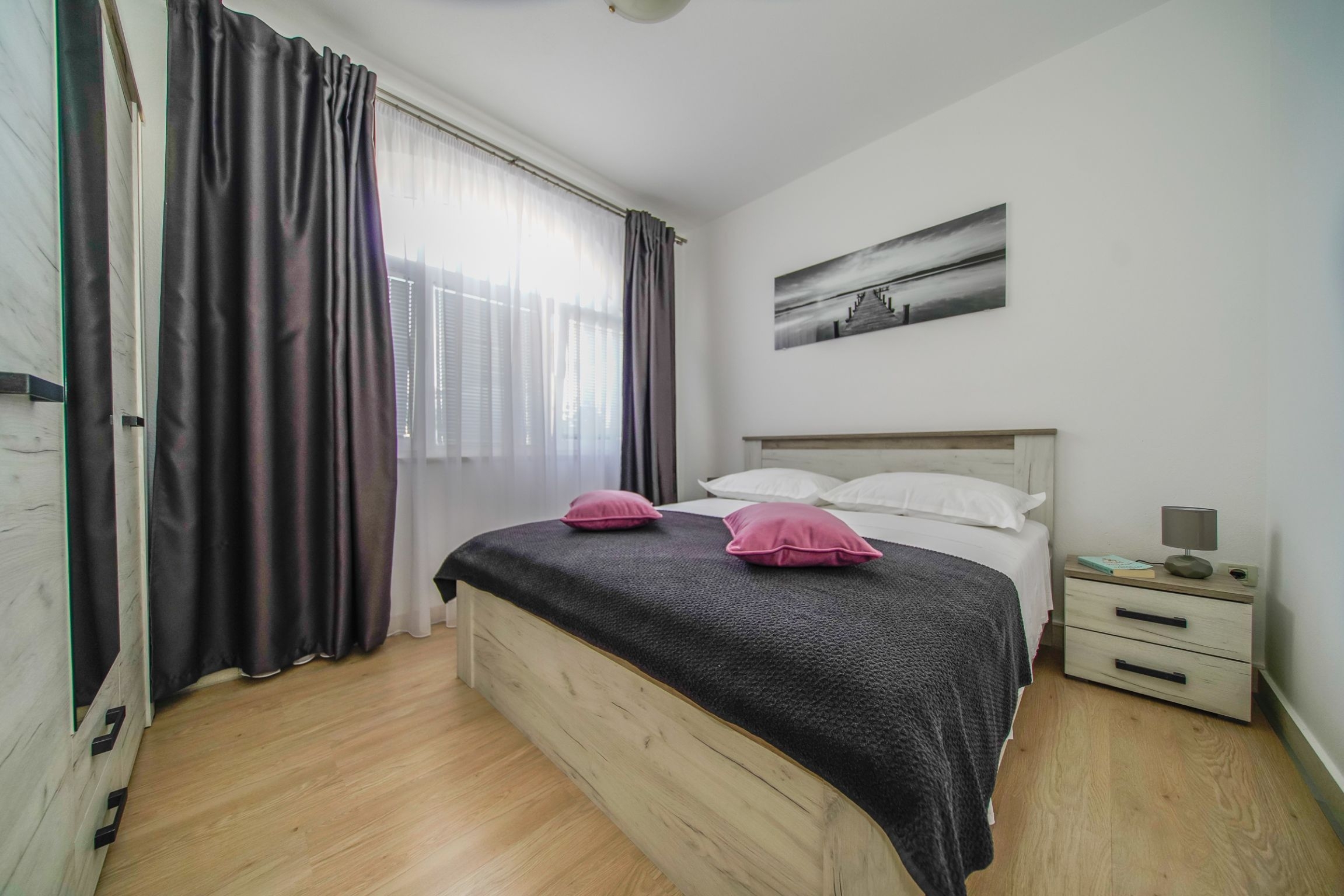 Three bedroom apartment with air-conditioning Postira, Brač  A-a
