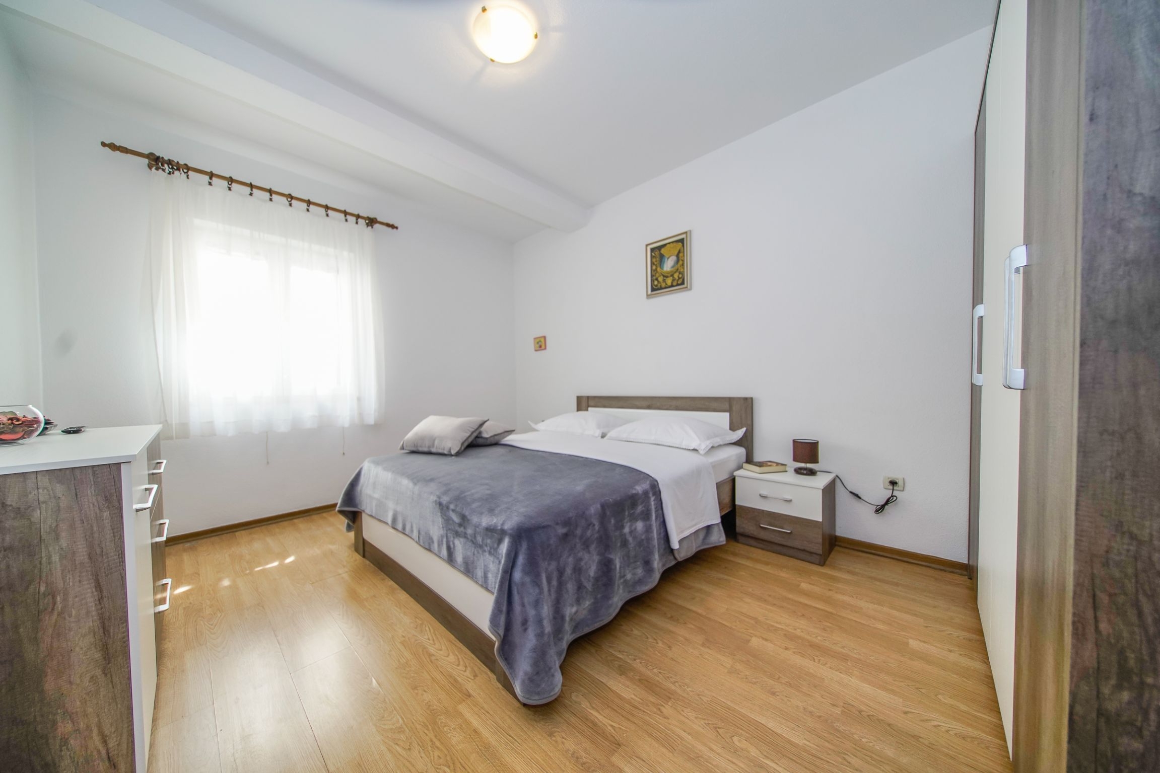 Three bedroom apartment with air-conditioning Postira, Brač  A-a