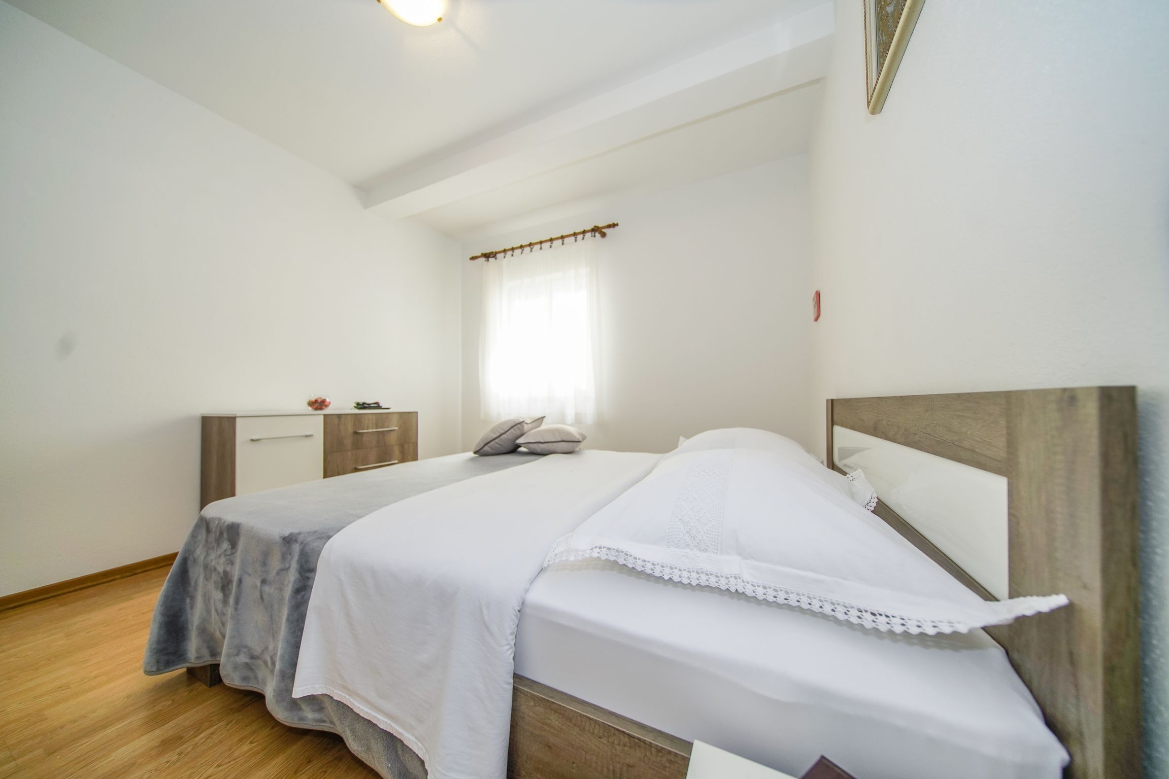 Three bedroom apartment with air-conditioning Postira, Brač  A-a