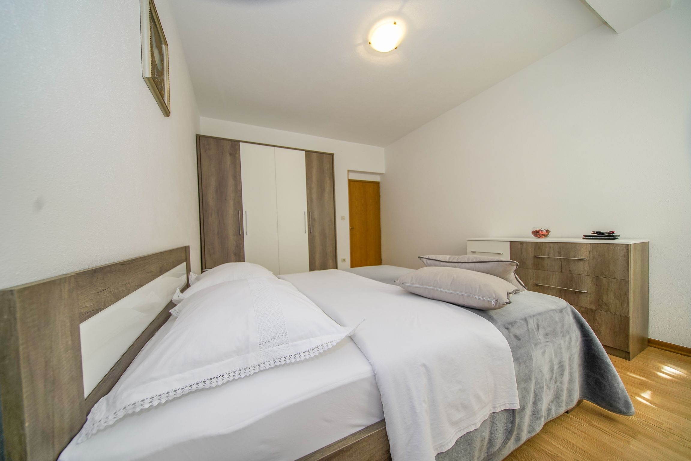 Three bedroom apartment with air-conditioning Postira, Brač  A-a