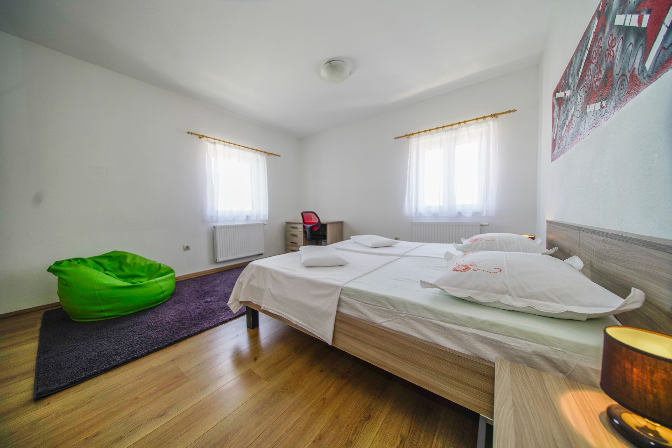 Three bedroom apartment with terrace and sea view Postira, Brač  A-b