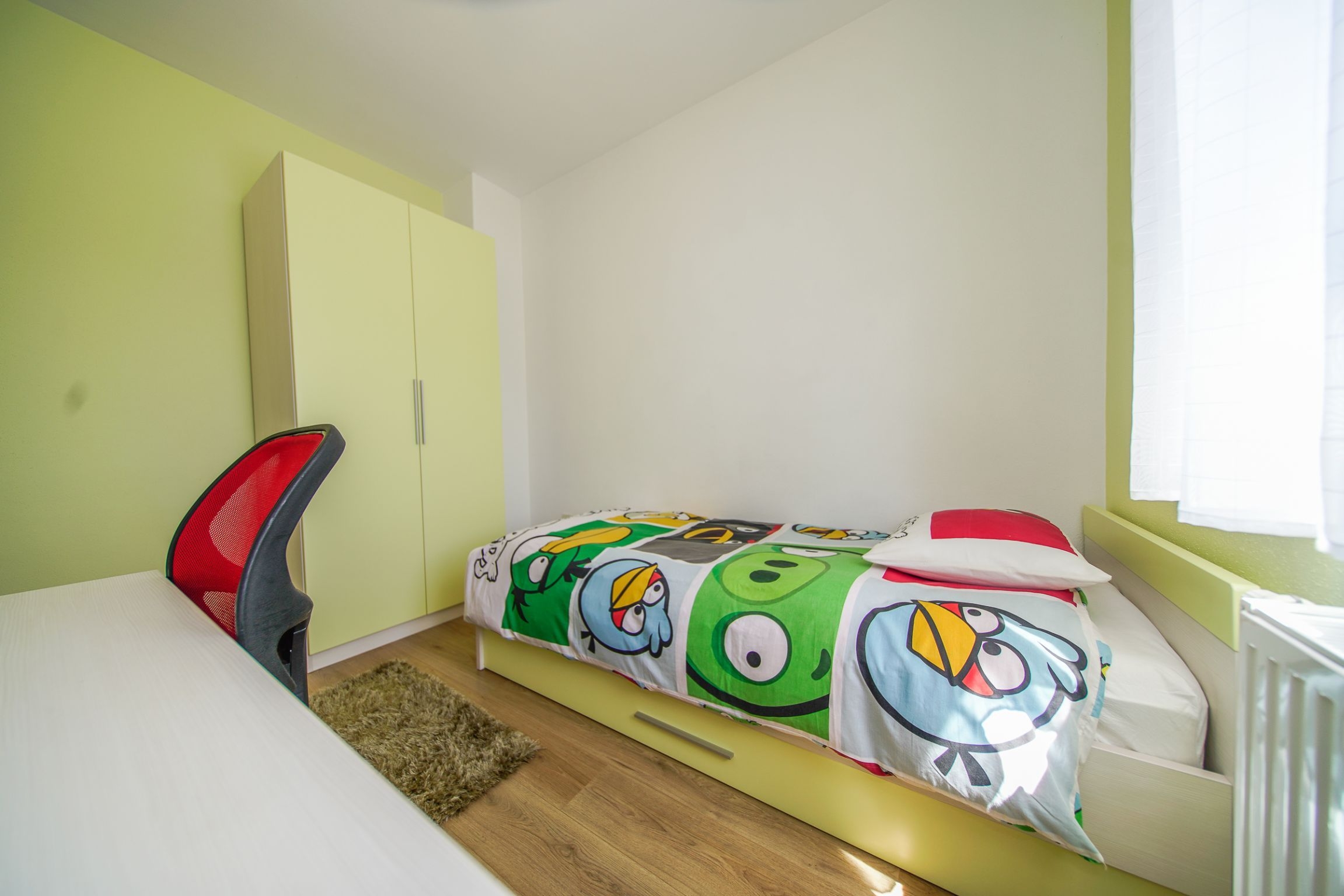 Three bedroom apartment with terrace and sea view Postira, Brač  A-b