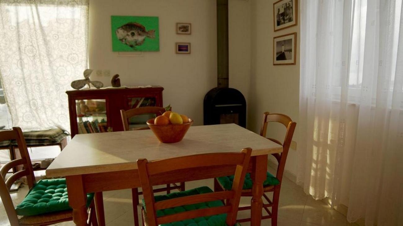 Two bedroom apartment with terrace and sea view Postira, Brač  A-a
