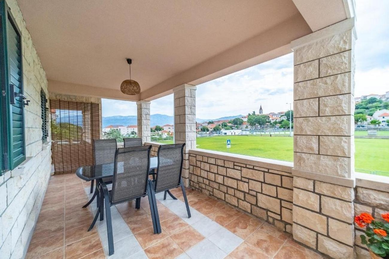 Two bedroom apartment with terrace Postira, Brač  A-a