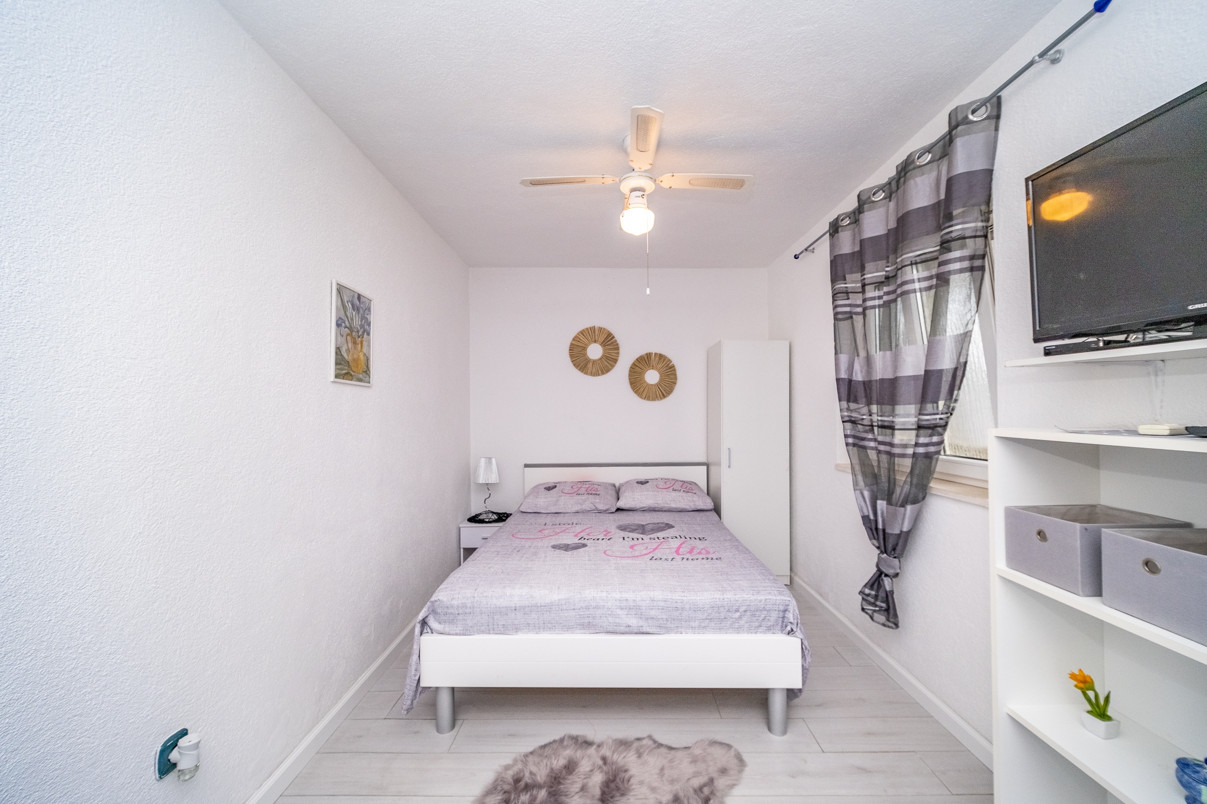 Studio flat with terrace Postira, Brač  AS-a