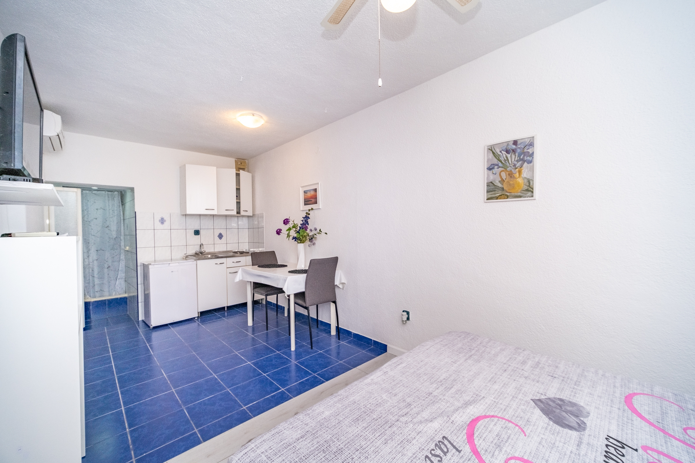 Studio flat with terrace Postira, Brač  AS-a