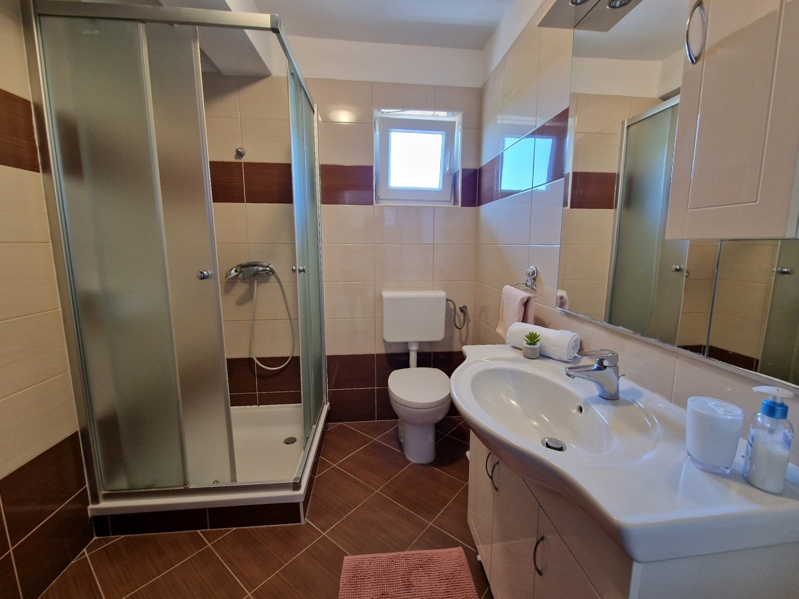 Two bedroom apartment with terrace and sea view Barbat, Rab  A-a