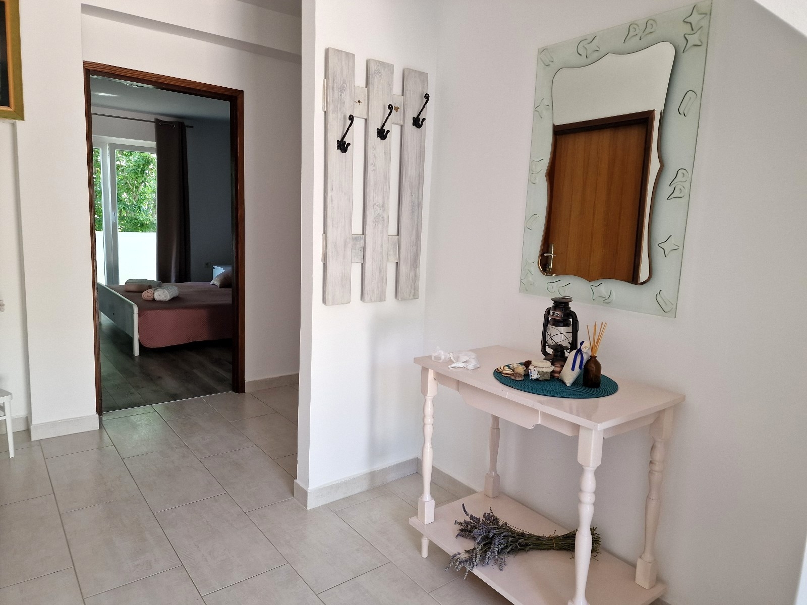 Two bedroom apartment with terrace and sea view Barbat, Rab  A-a
