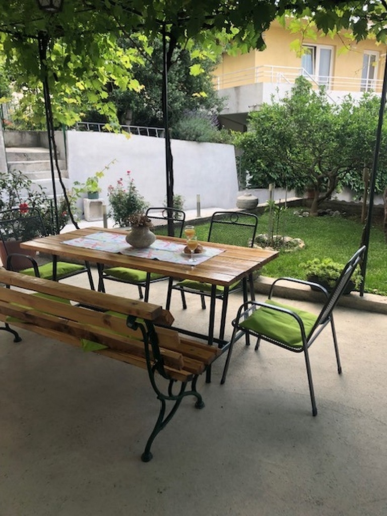 Studio flat with terrace Makarska  AS-b