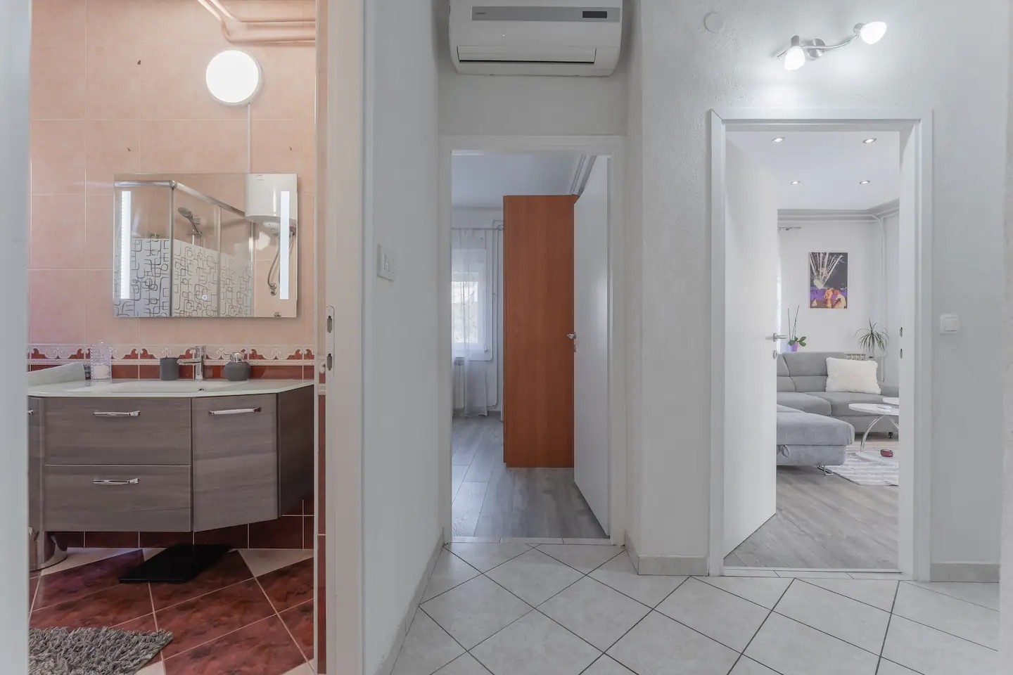 Two bedroom apartment with terrace Zadar  A-a
