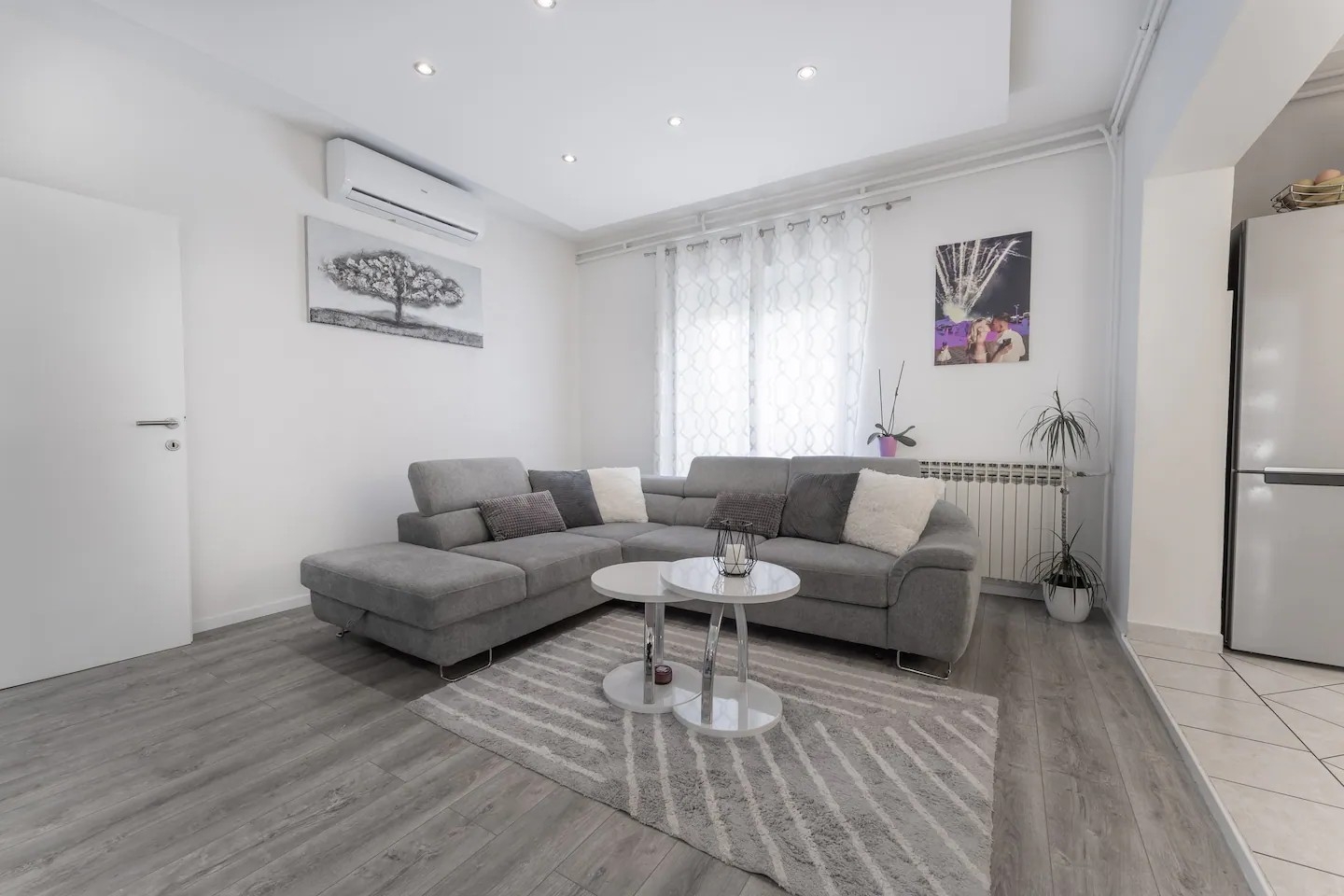 Two bedroom apartment with terrace Zadar (A-22170-a) Two bedroom apartment with terrace Zadar (A-22170-a)