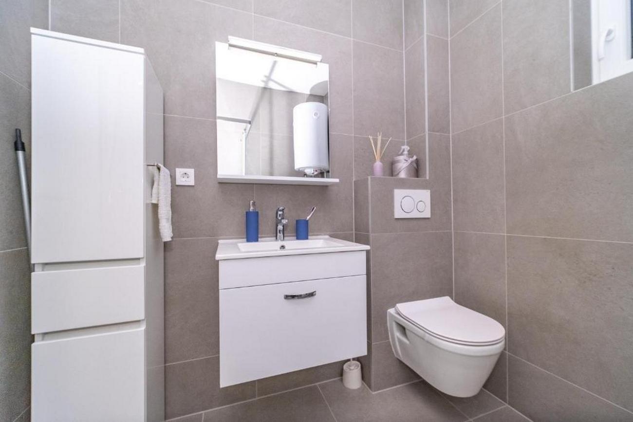 One bedroom apartment with terrace Postira, Brač  A-a