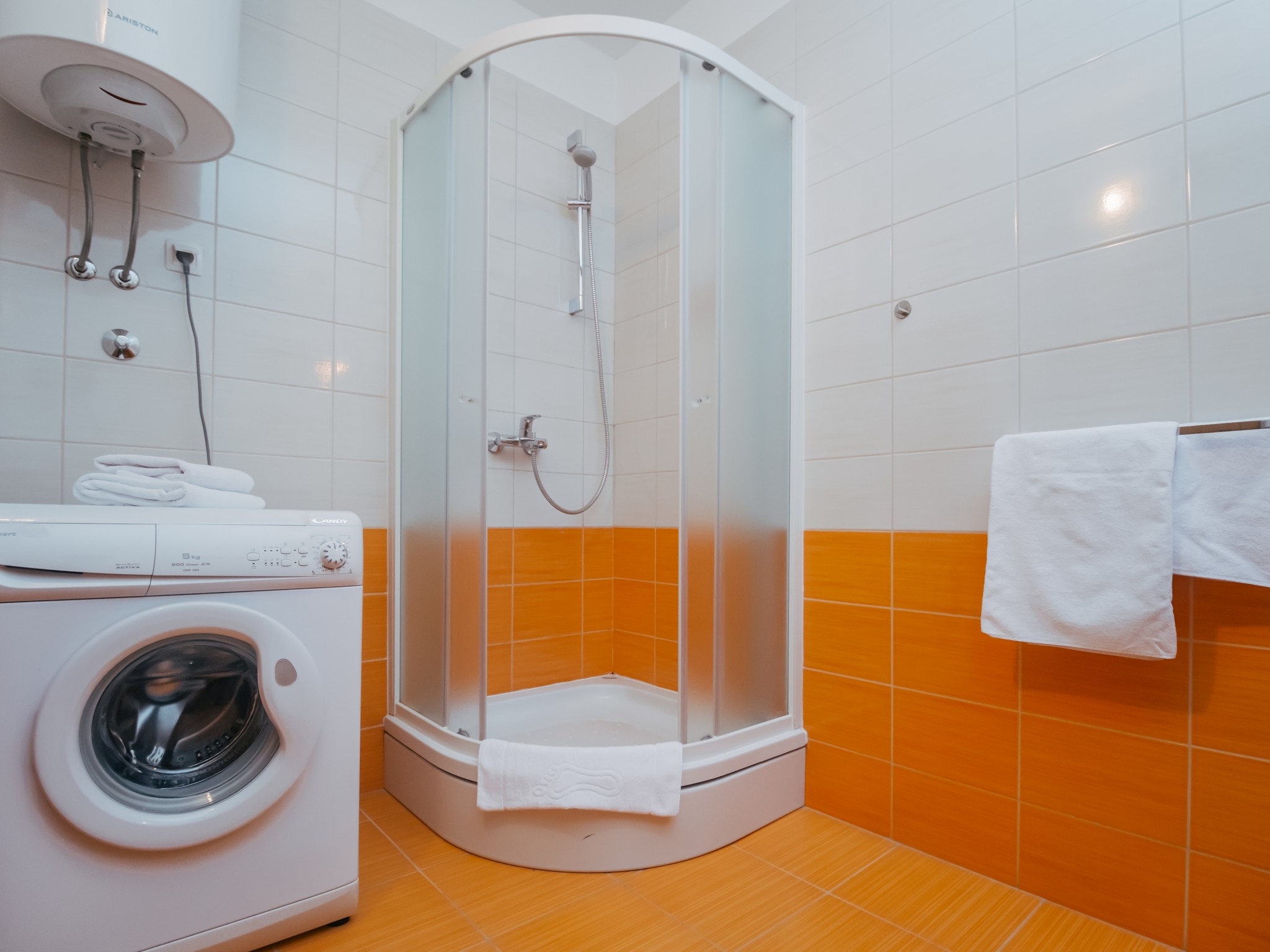 Two bedroom apartment with balcony and sea view Okrug Gornji, Čiovo  A-a