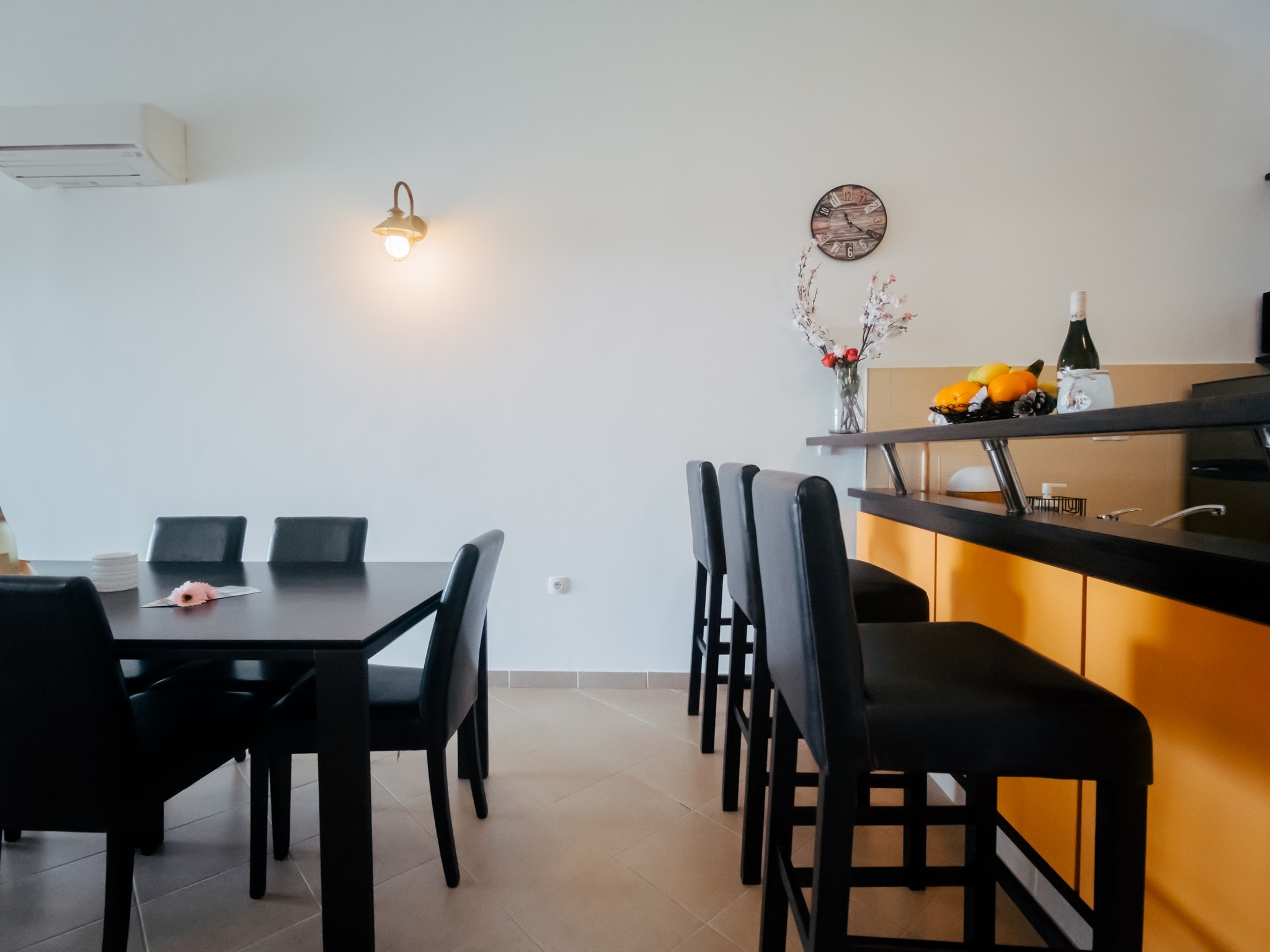 Two bedroom apartment with balcony and sea view Okrug Gornji, Čiovo  A-a