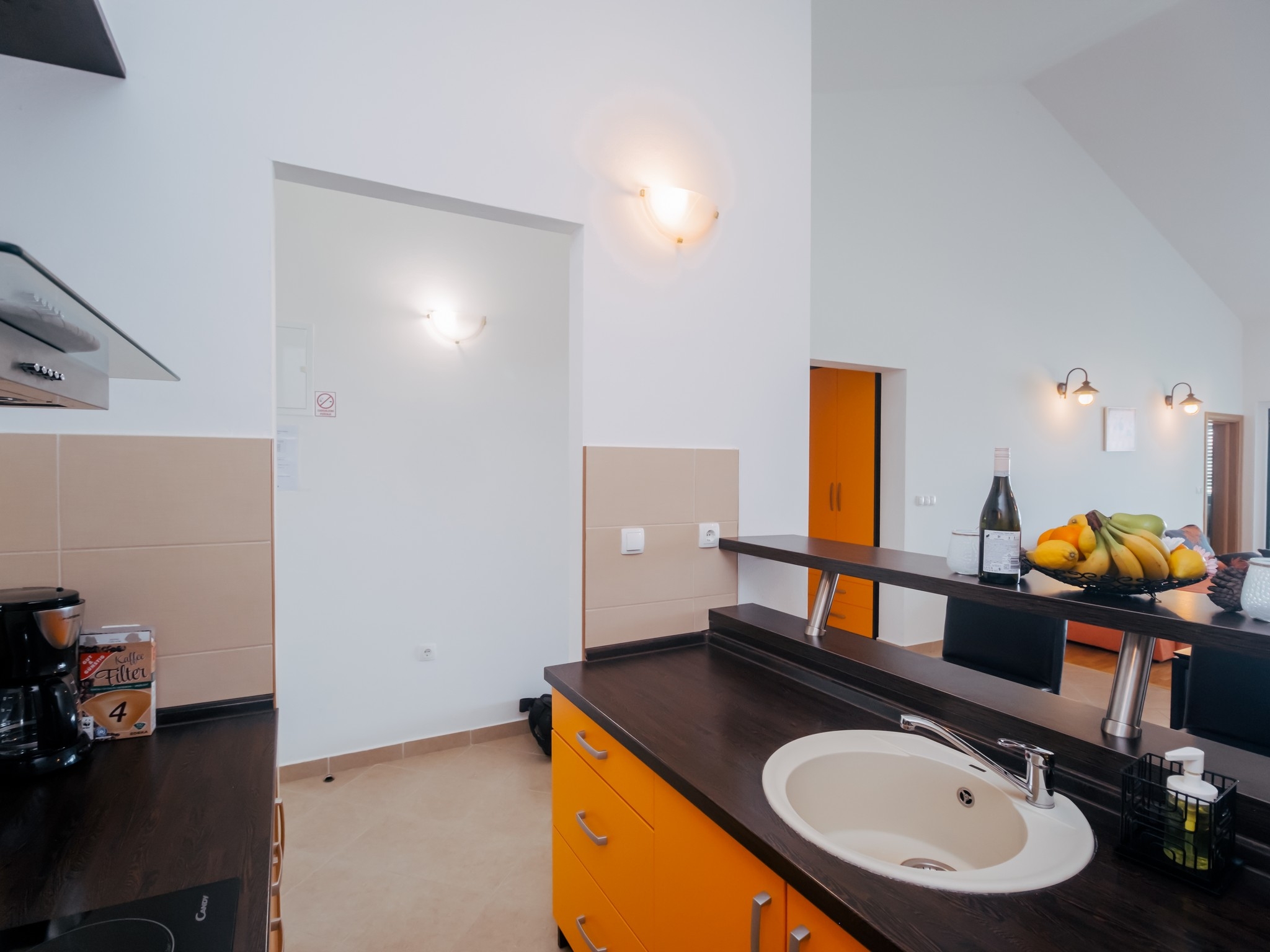 Two bedroom apartment with balcony and sea view Okrug Gornji, Čiovo  A-a