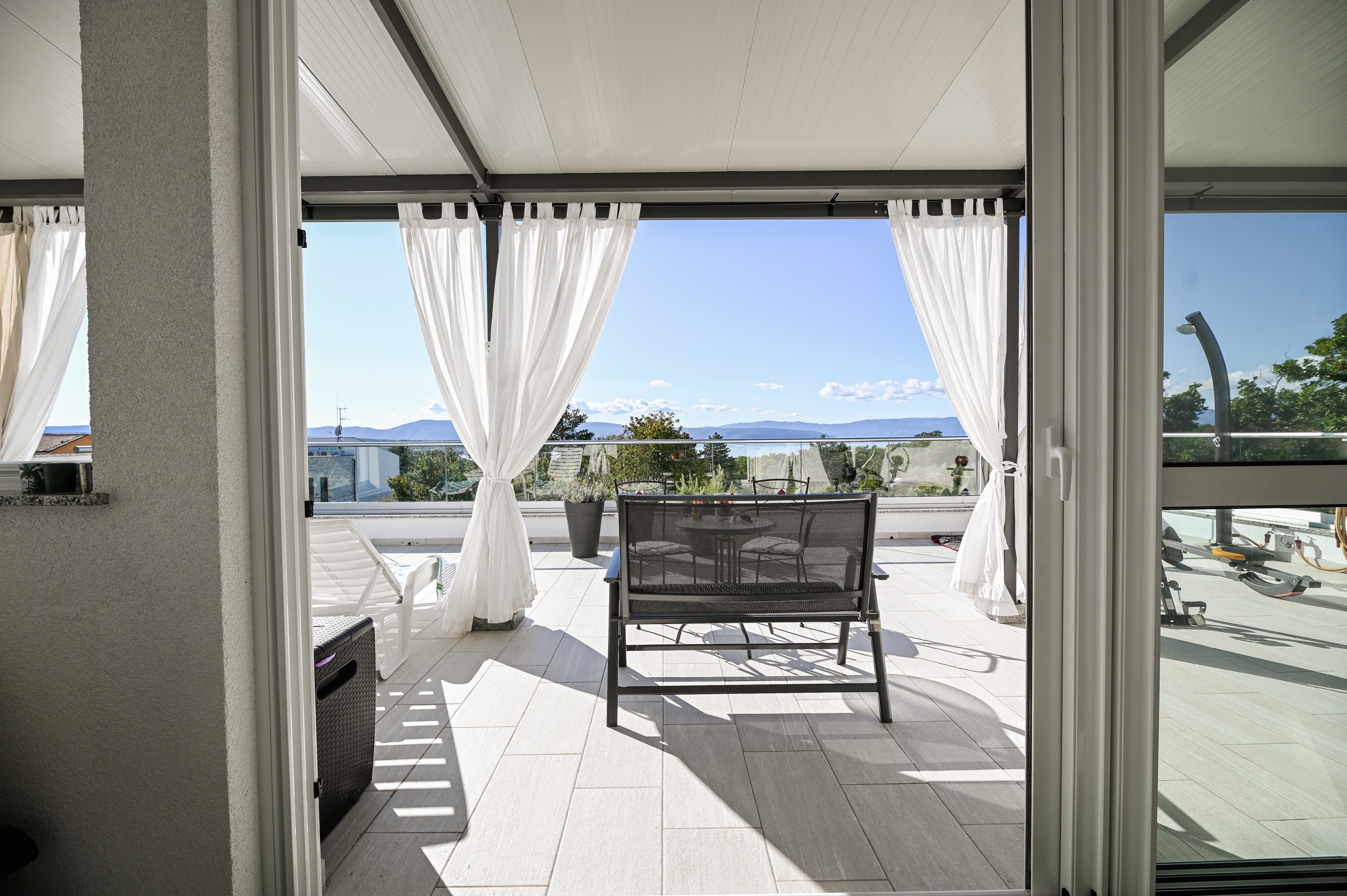 Four bedroom house with terrace and sea view Sveti Vid, Krk  K