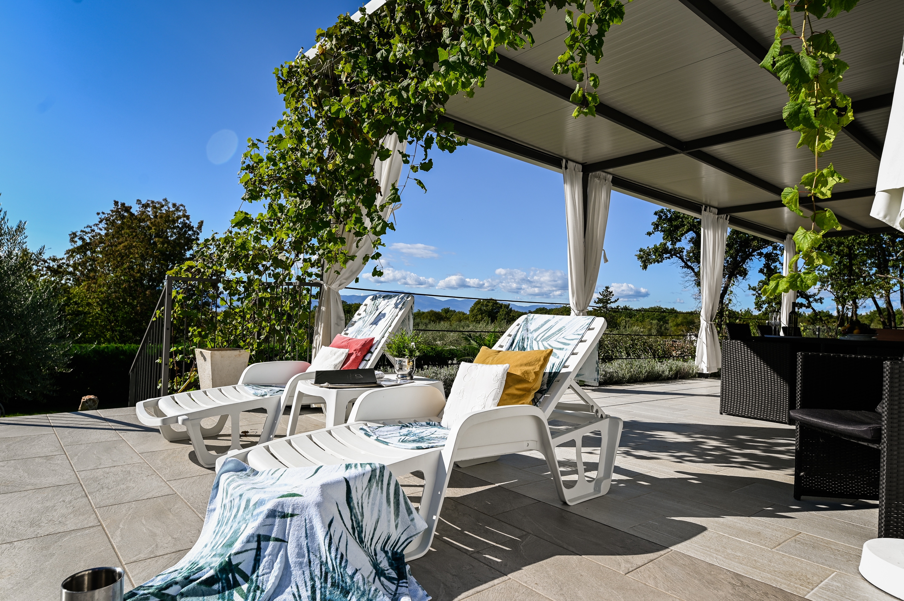 Four bedroom house with terrace and sea view Sveti Vid, Krk  K