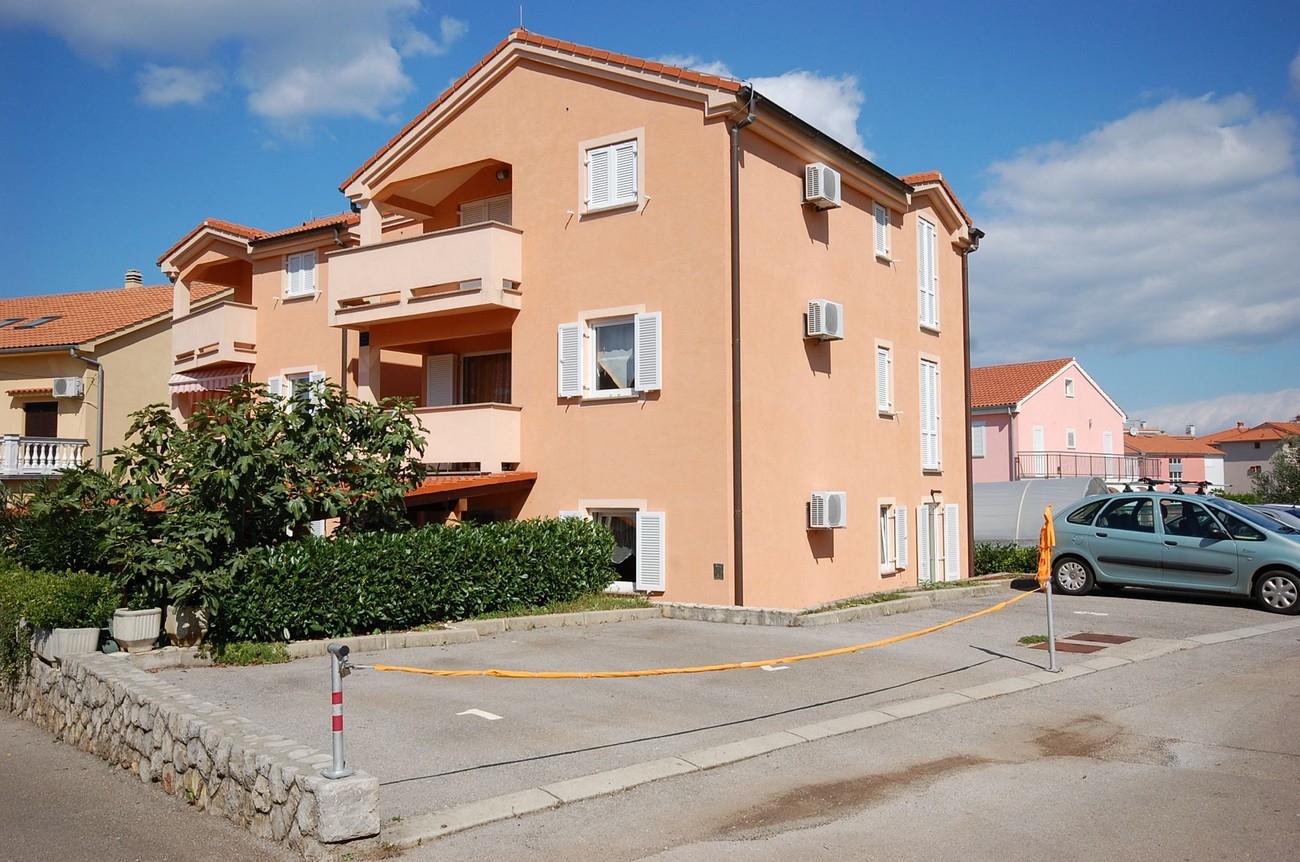 Jednosobni apartman s terasom Kremenići, Krk  A-a