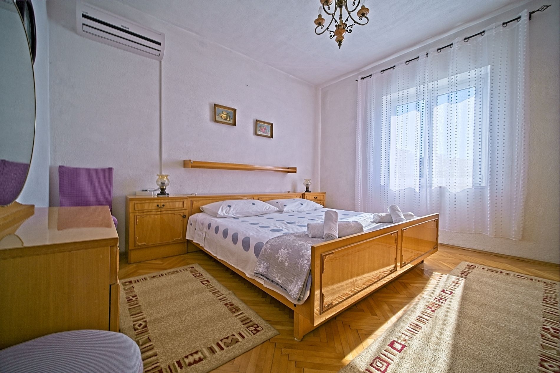 Three bedroom apartment with terrace and sea view Postira, Brač  A-a