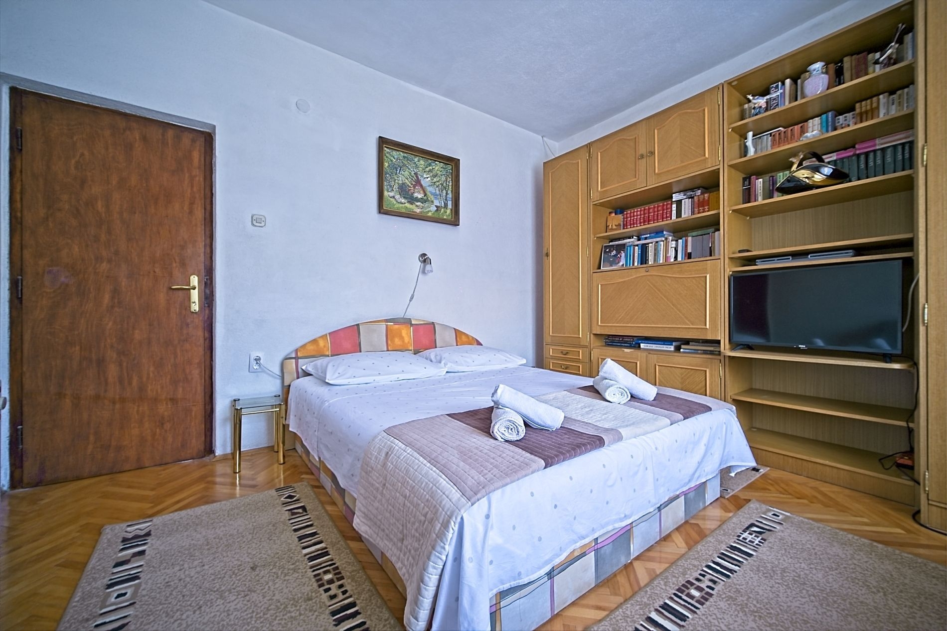 Three bedroom apartment with terrace and sea view Postira, Brač  A-a