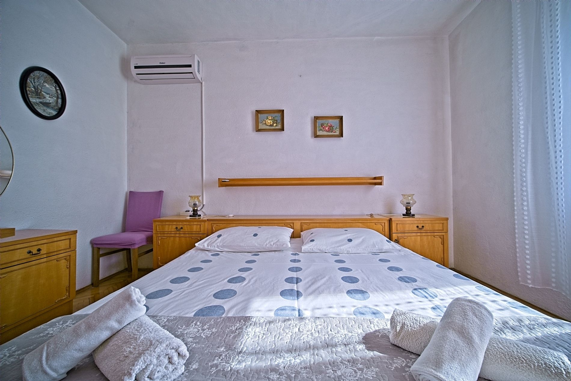 Three bedroom apartment with terrace and sea view Postira, Brač  A-a