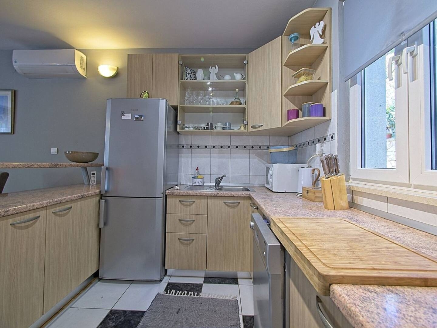 Two bedroom apartment with balcony Postira, Brač  A-a