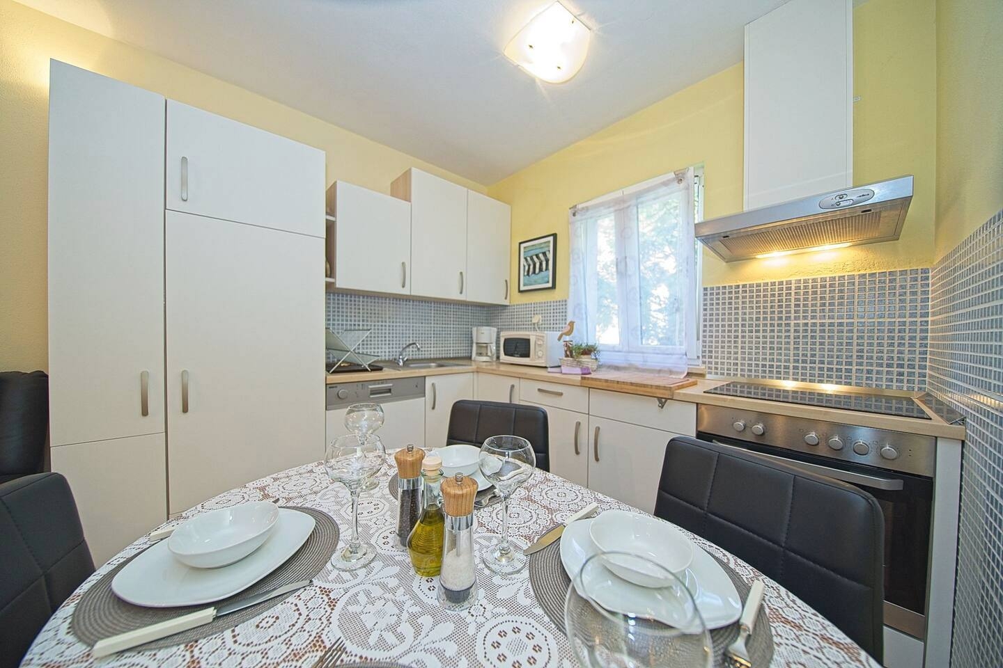 Two bedroom apartment with terrace Postira, Brač  A-b