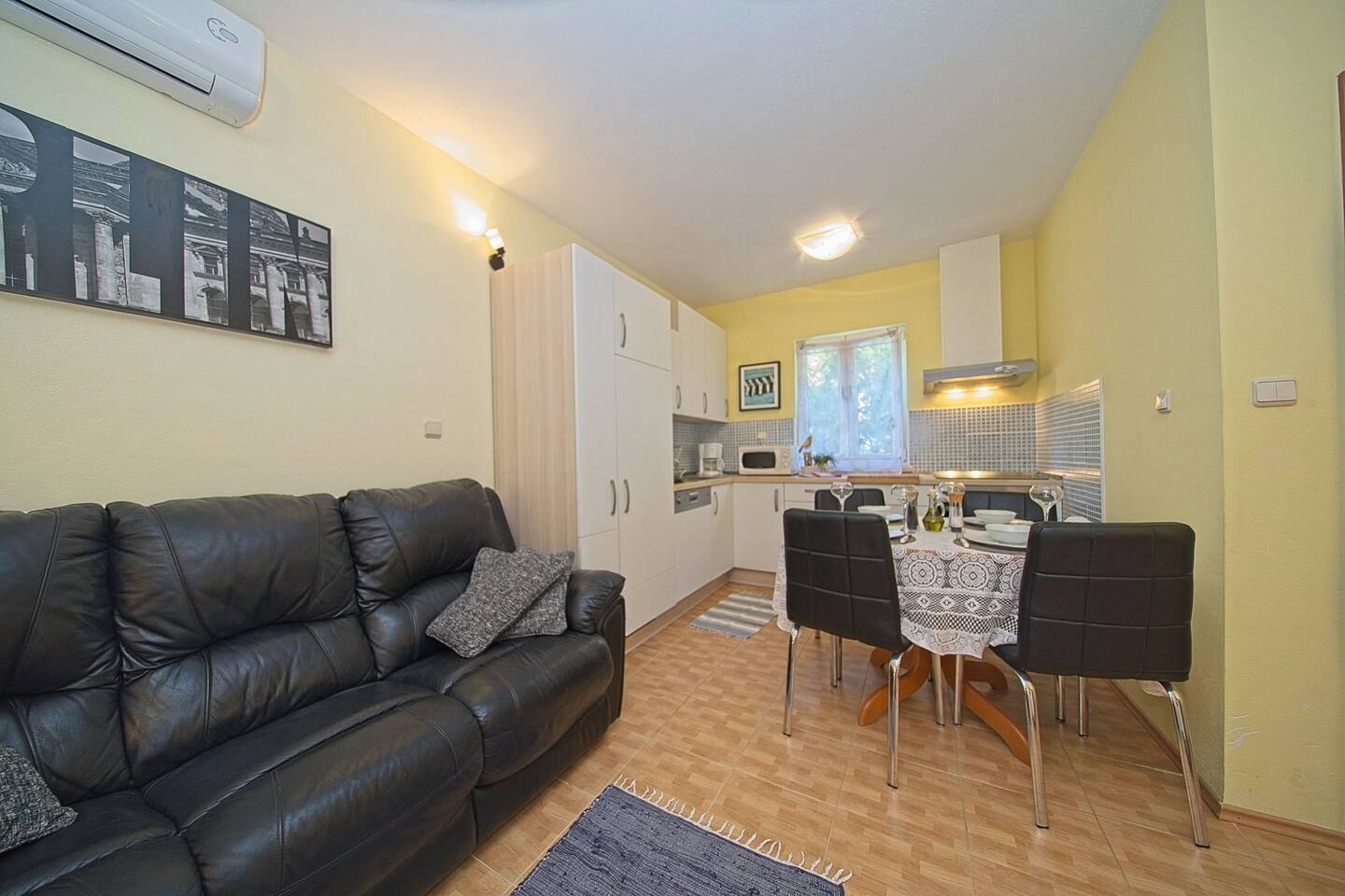 Two bedroom apartment with terrace Postira, Brač  A-b