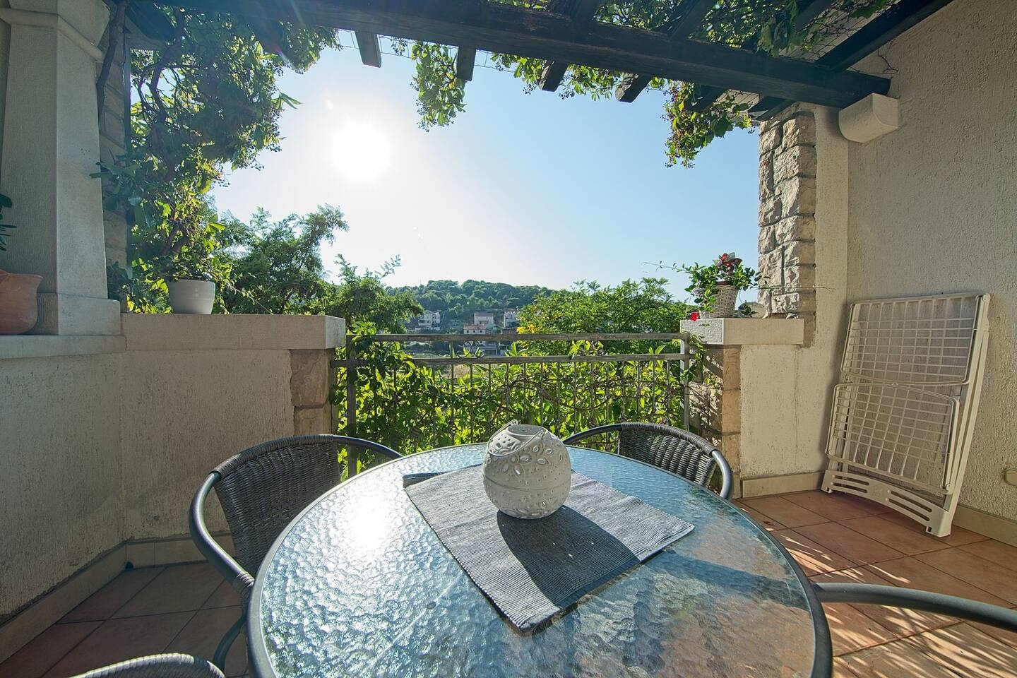 Two bedroom apartment with terrace Postira, Brač  A-b