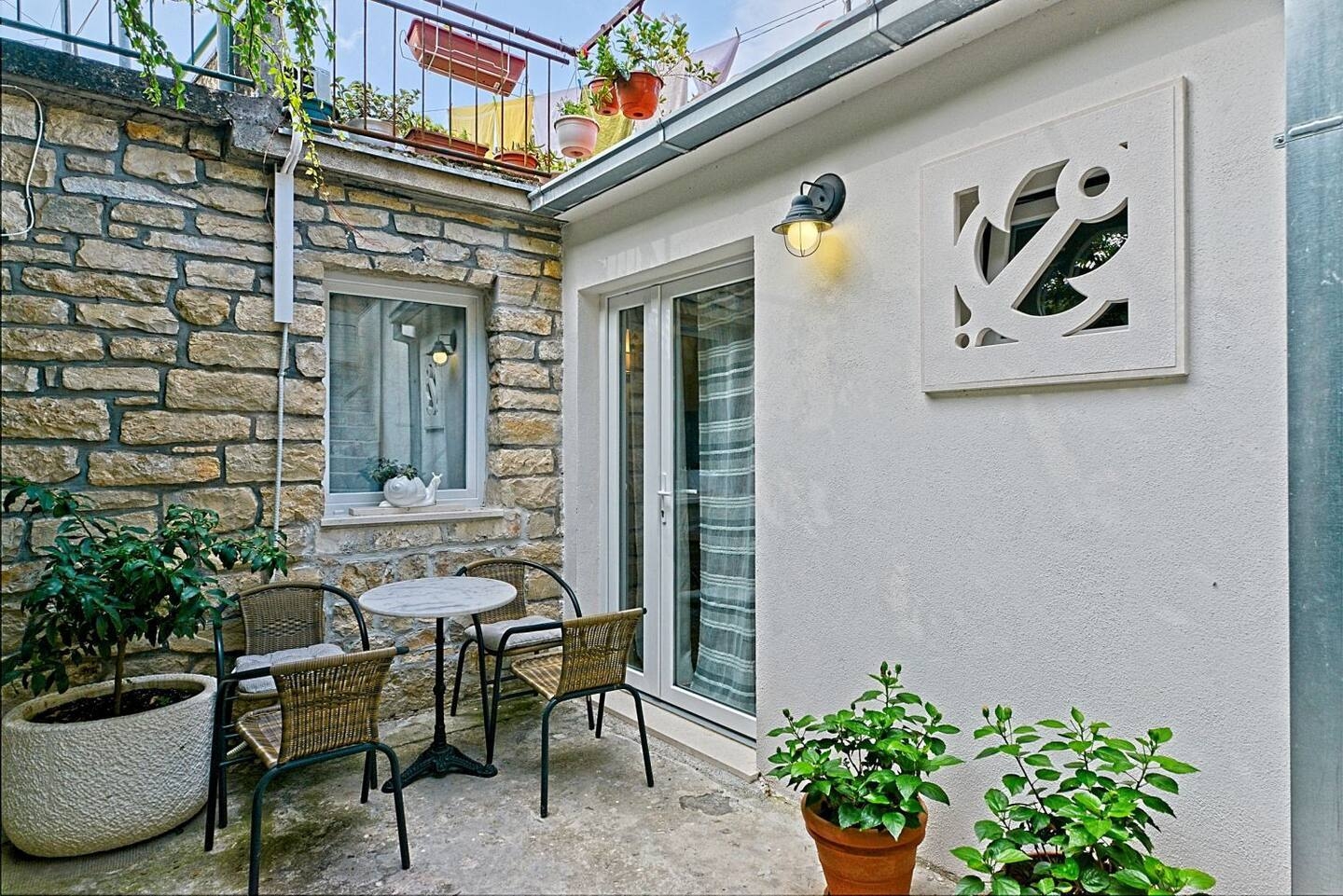 One bedroom apartment with terrace Postira, Brač  A-a