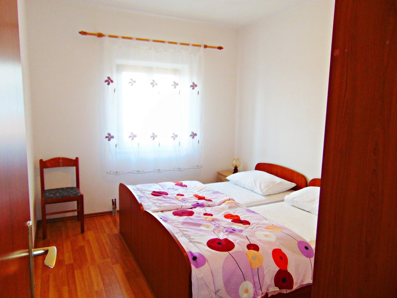 Two bedroom apartment with terrace and sea view Postira, Brač  A-a