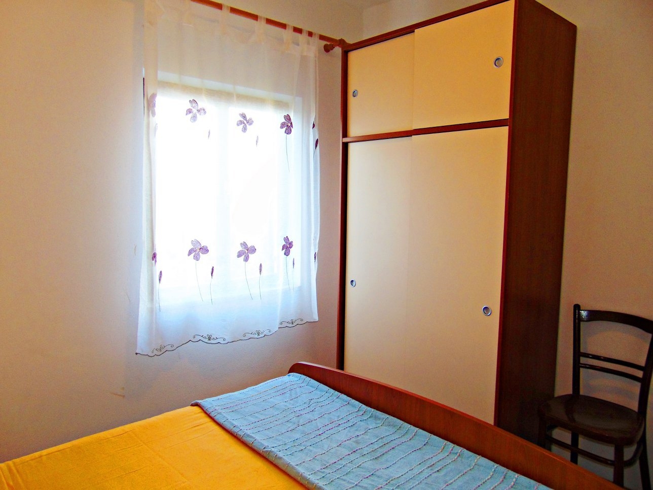 Two bedroom apartment with terrace and sea view Postira, Brač  A-a