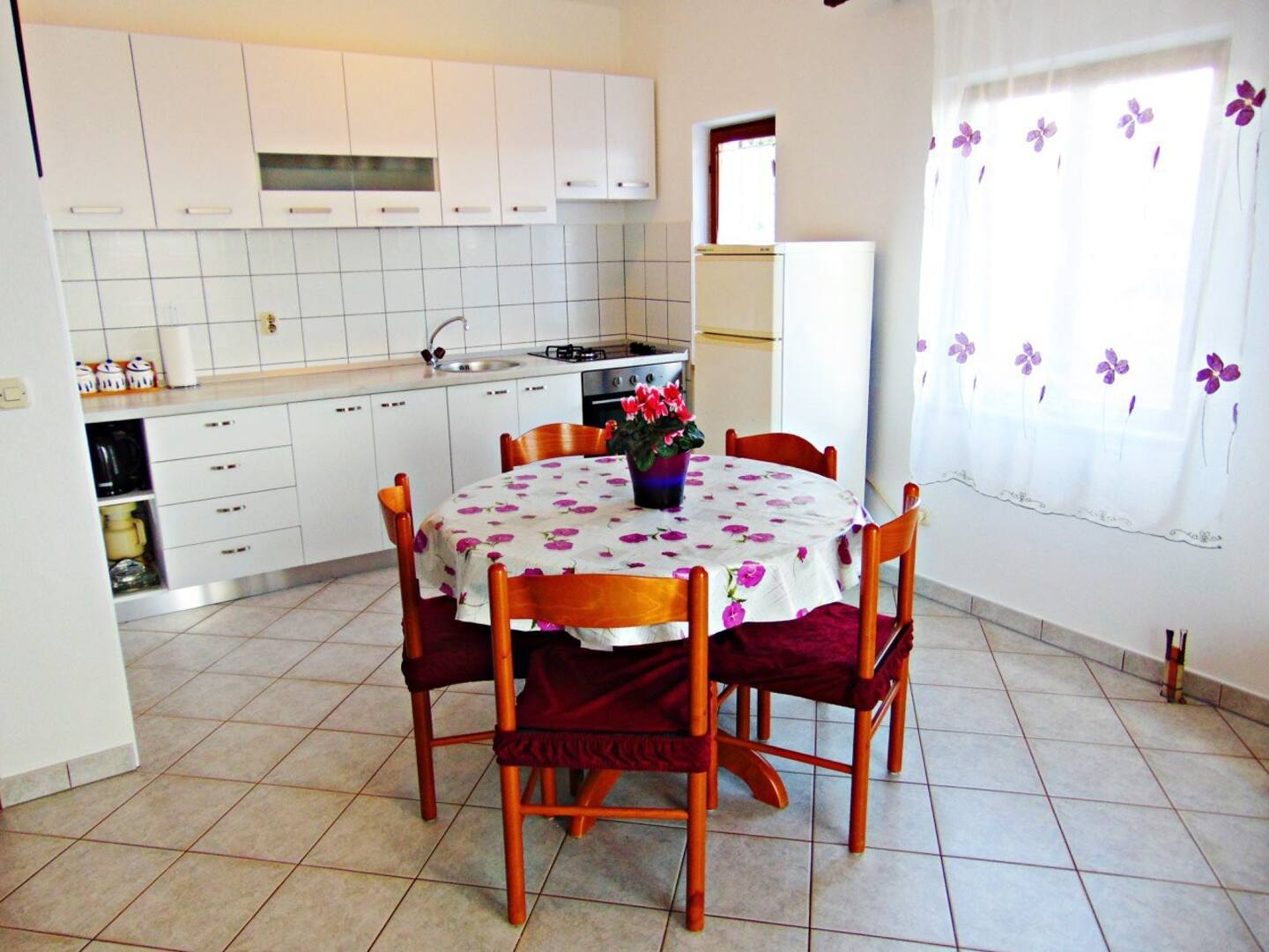 Two bedroom apartment with terrace and sea view Postira, Brač  A-a