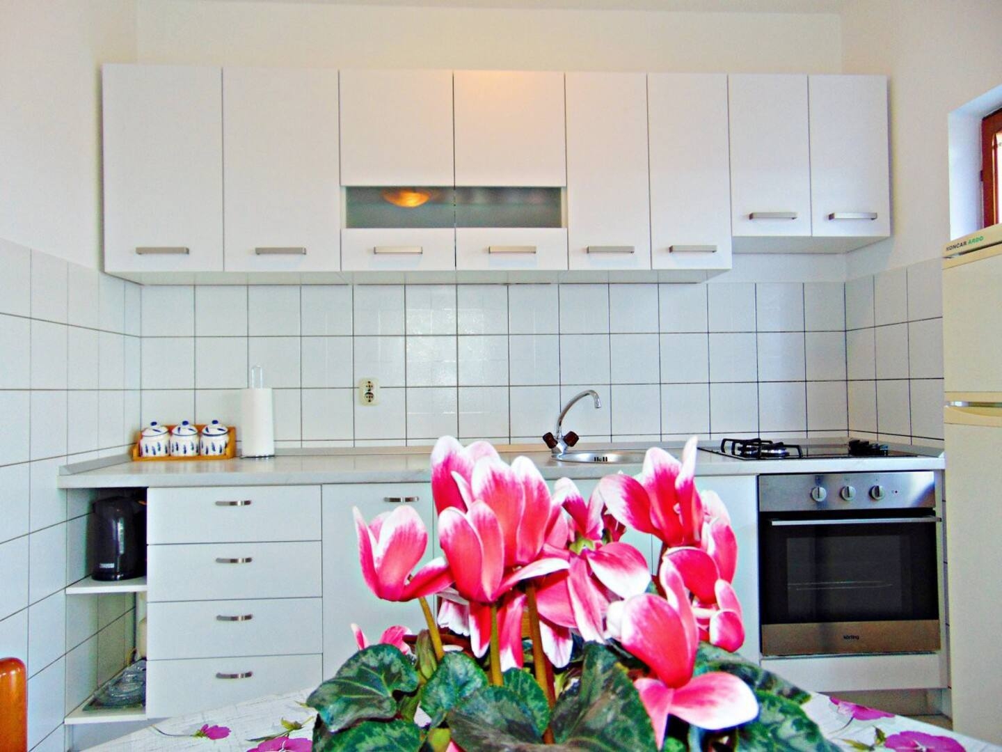 Two bedroom apartment with terrace and sea view Postira, Brač  A-a