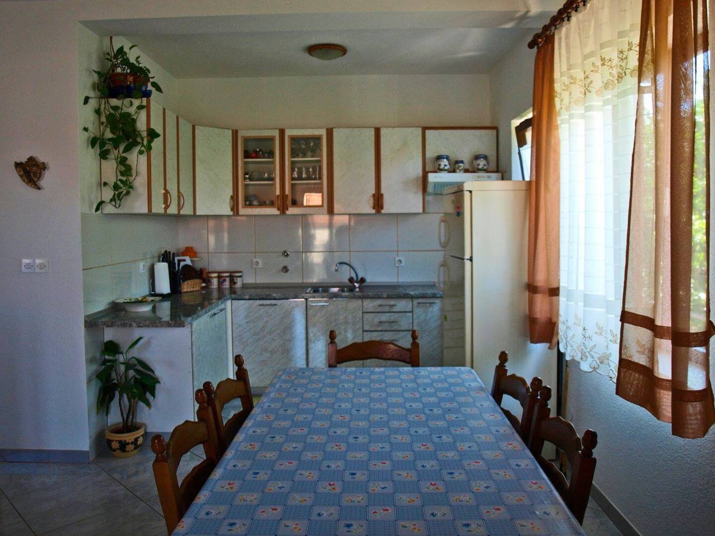 Two bedroom apartment with terrace Postira, Brač  A-b