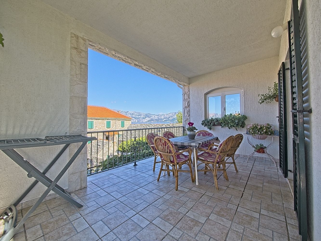 Two bedroom apartment with terrace Postira, Brač  A-b