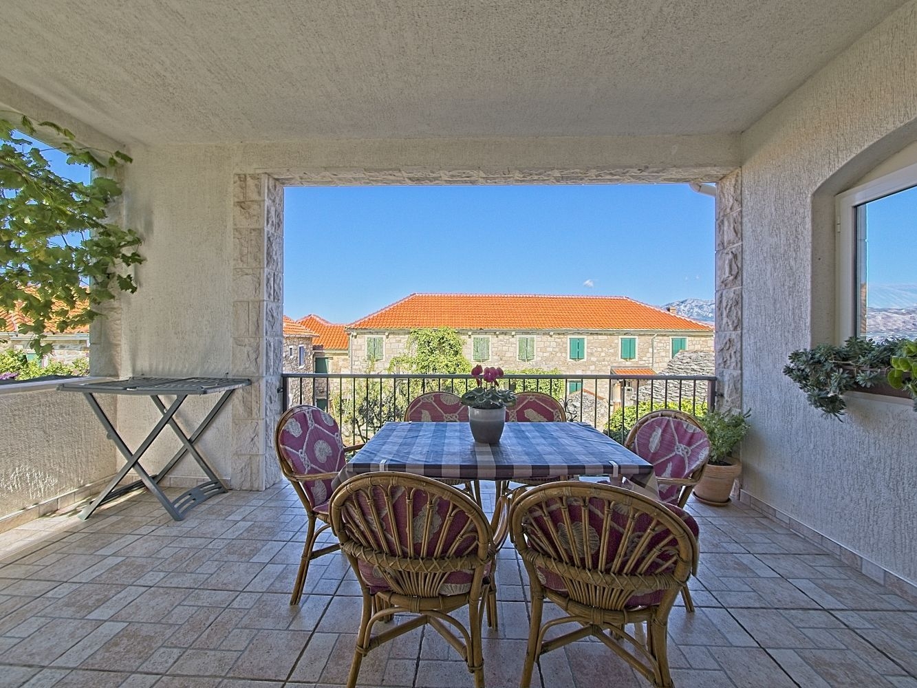 Two bedroom apartment with terrace Postira, Brač  A-b