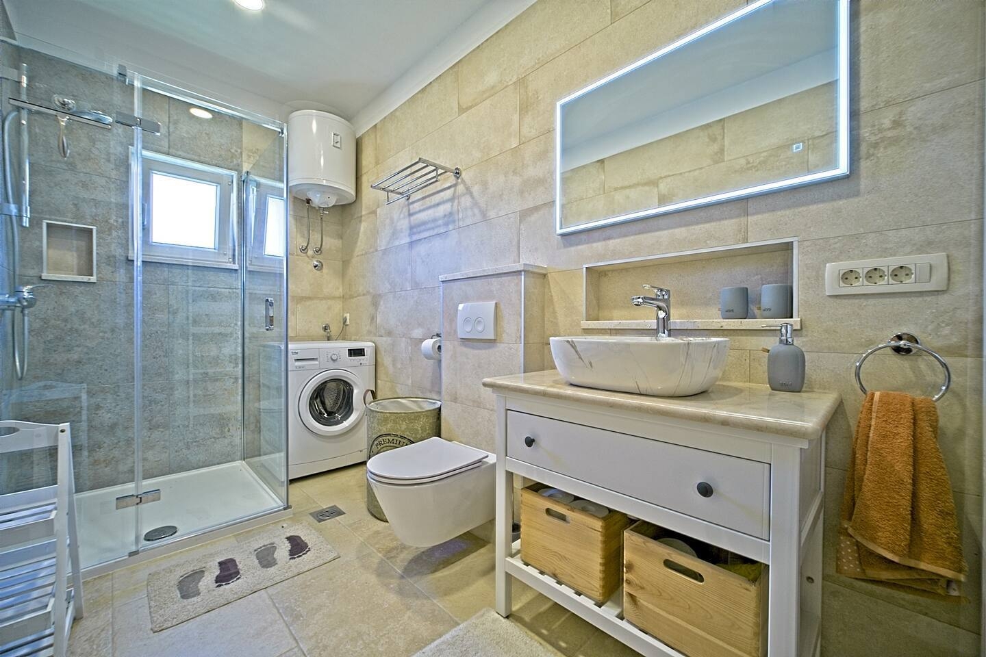 Three bedroom apartment with terrace and sea view Postira, Brač  A-a