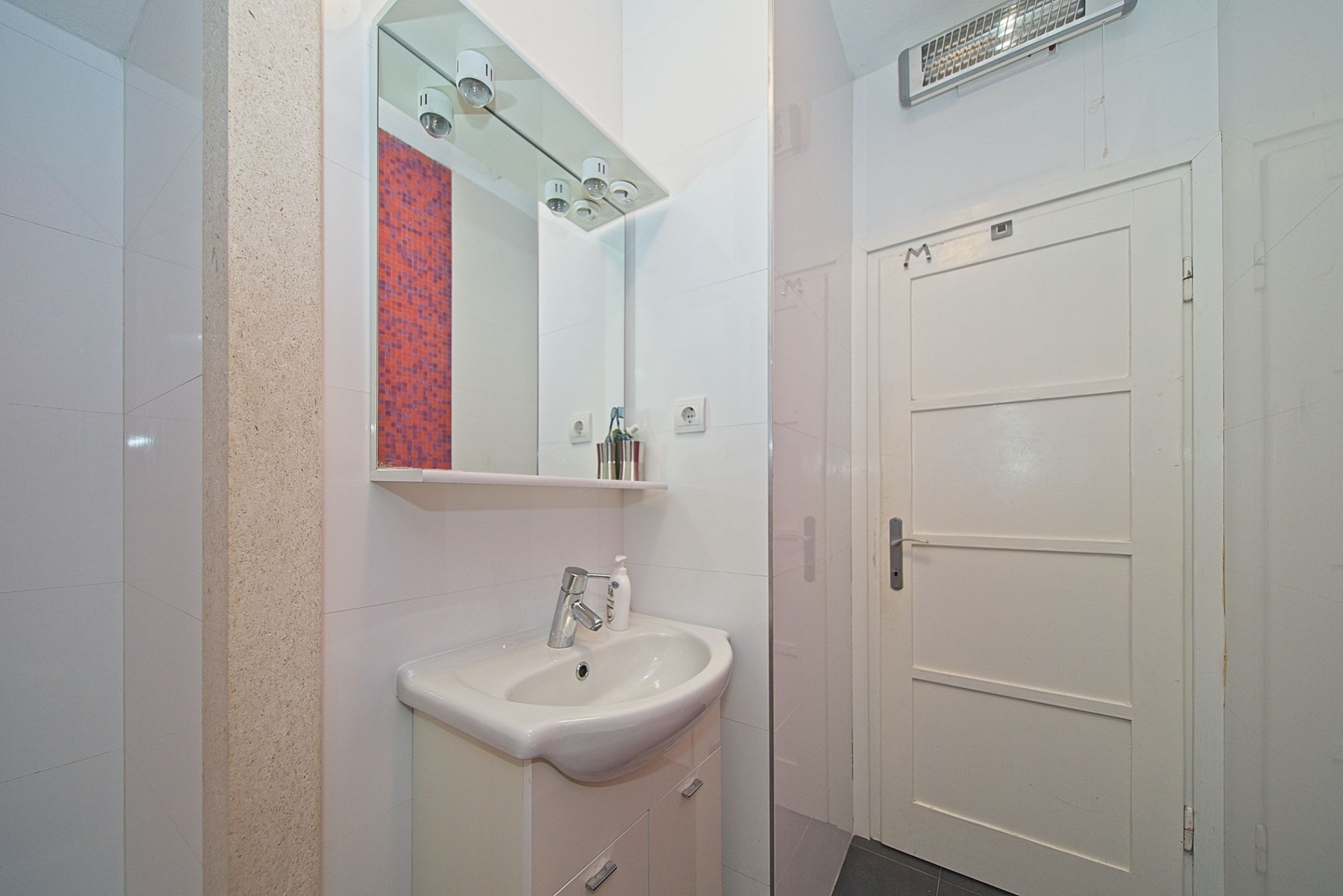 Two bedroom apartment with terrace and sea view Postira, Brač  A-a